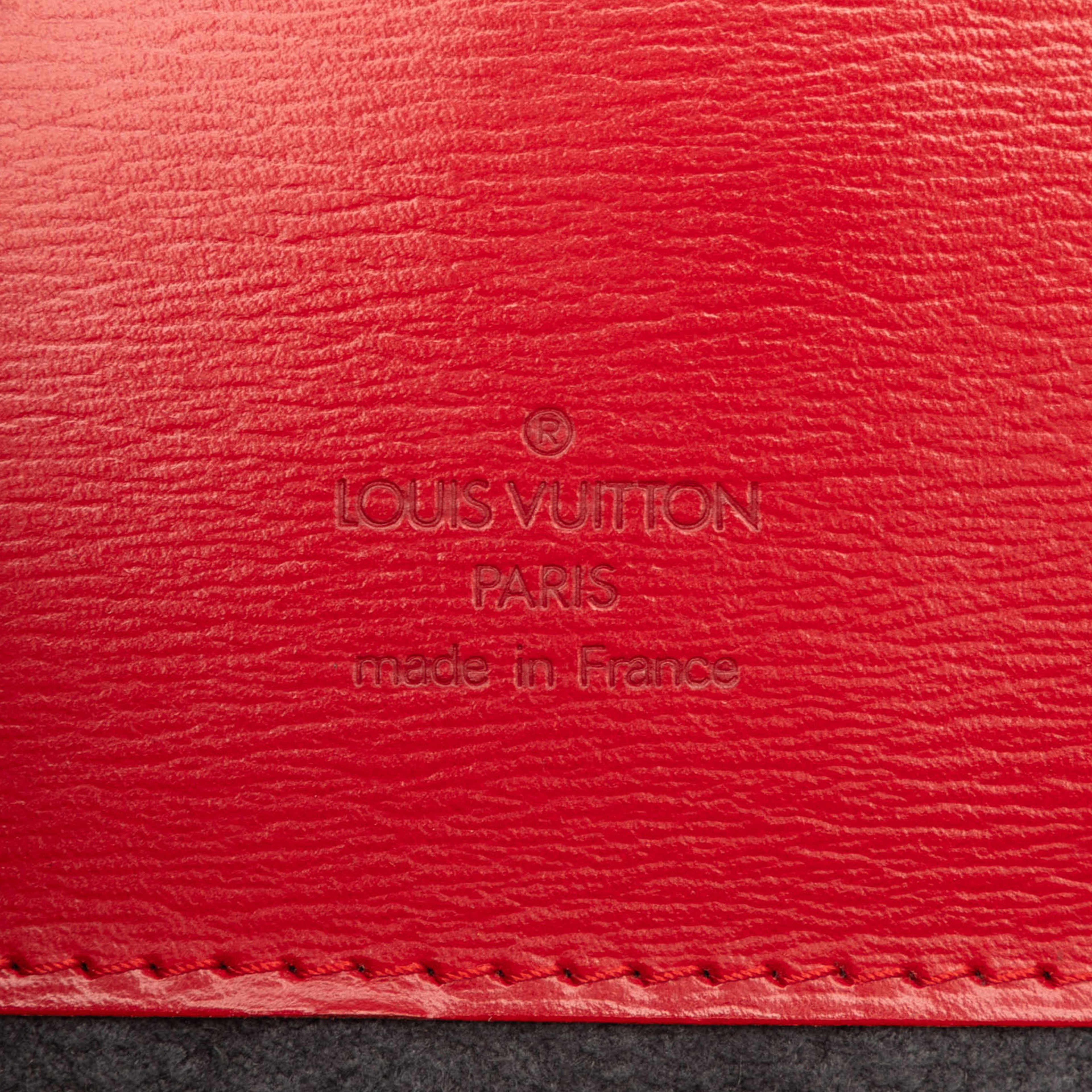 Louis Vuitton Epi Cluny, från Luxclusif, i färgen röd. Klicka för att öppna bilden i stort format
