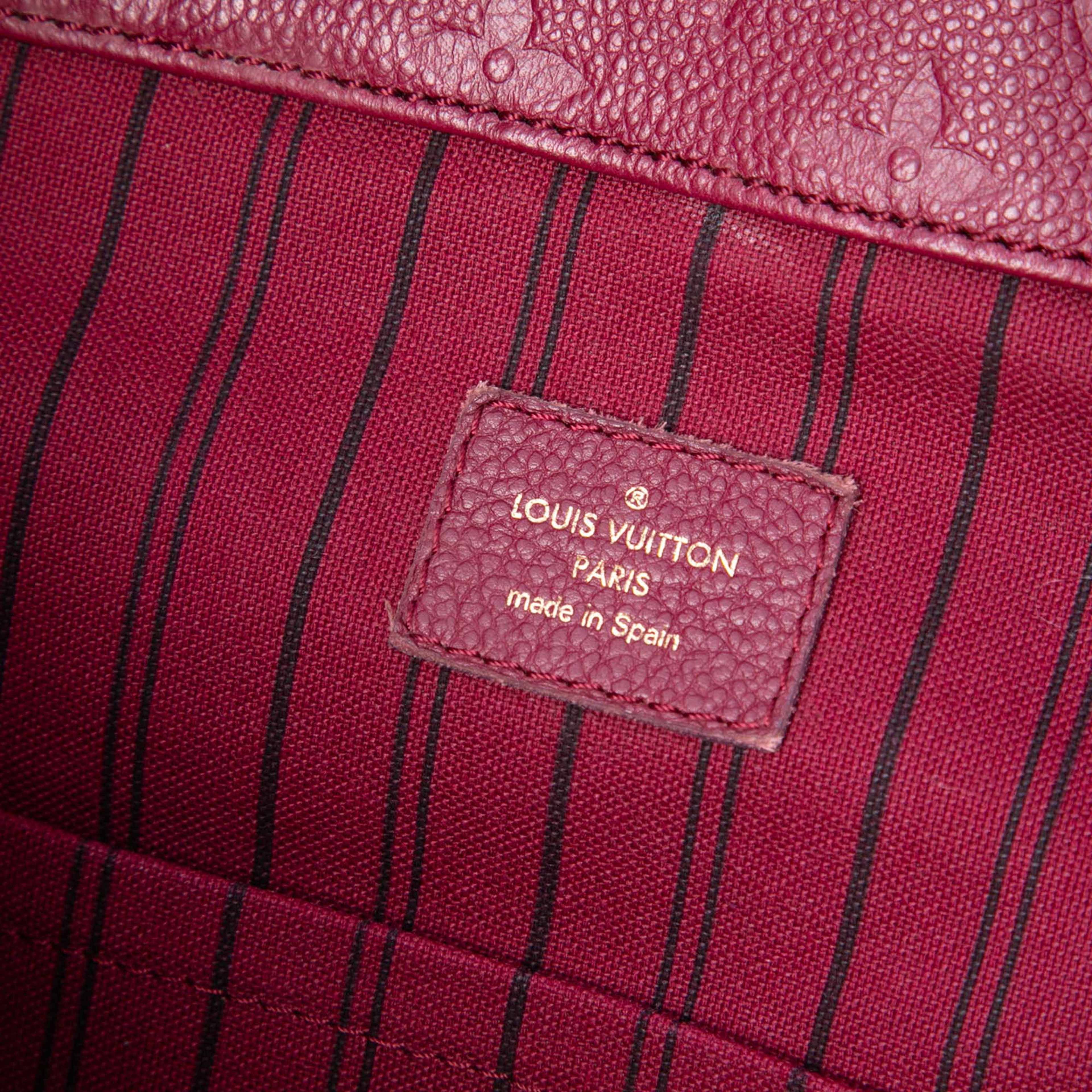 Louis Vuitton Monogram Empreinte Artsy Mm, från Luxclusif, i färgen röd. Klicka för att öppna bilden i stort format