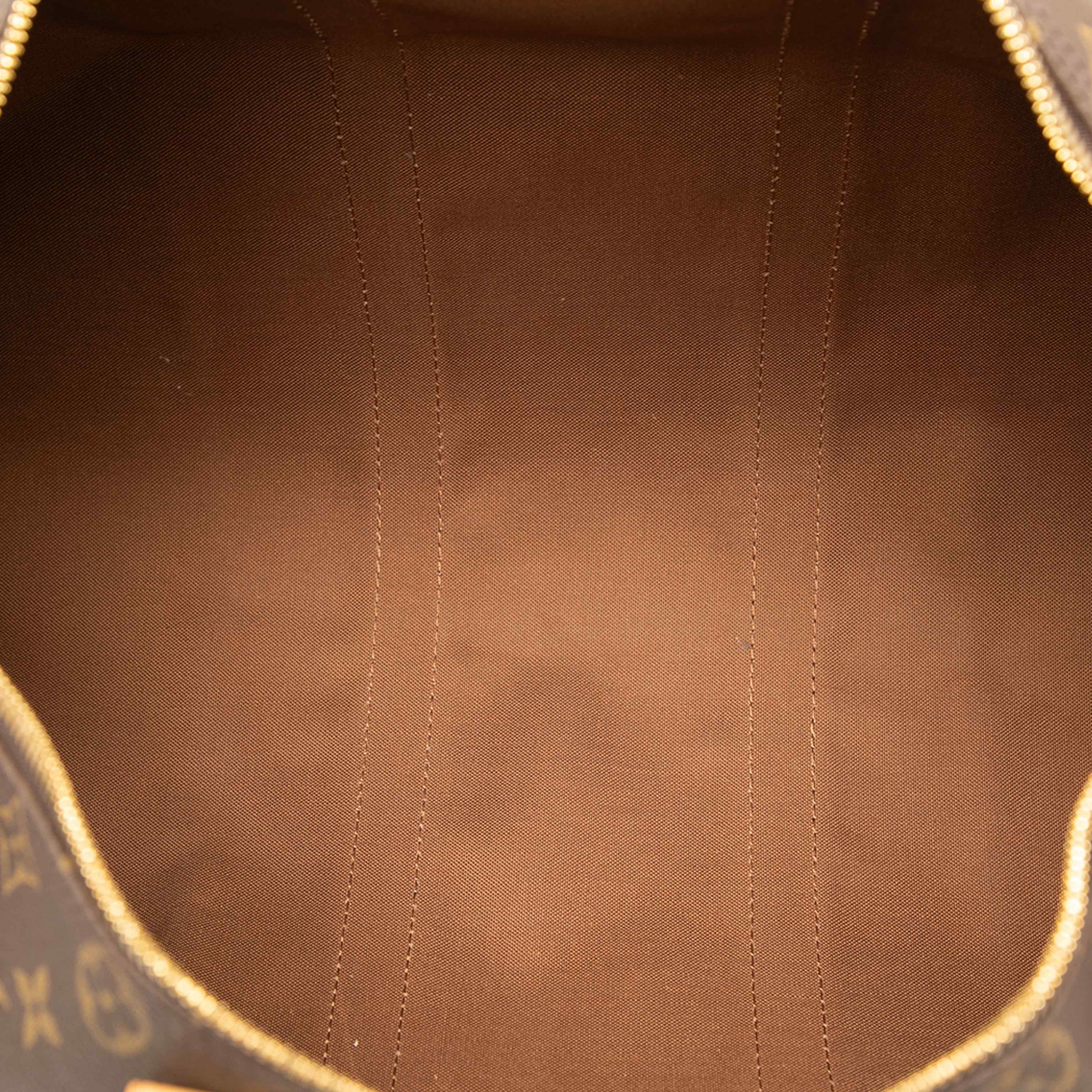 Louis Vuitton Monogram Keepall 45, från Luxclusif, i färgen brun. Klicka för att öppna bilden i stort format