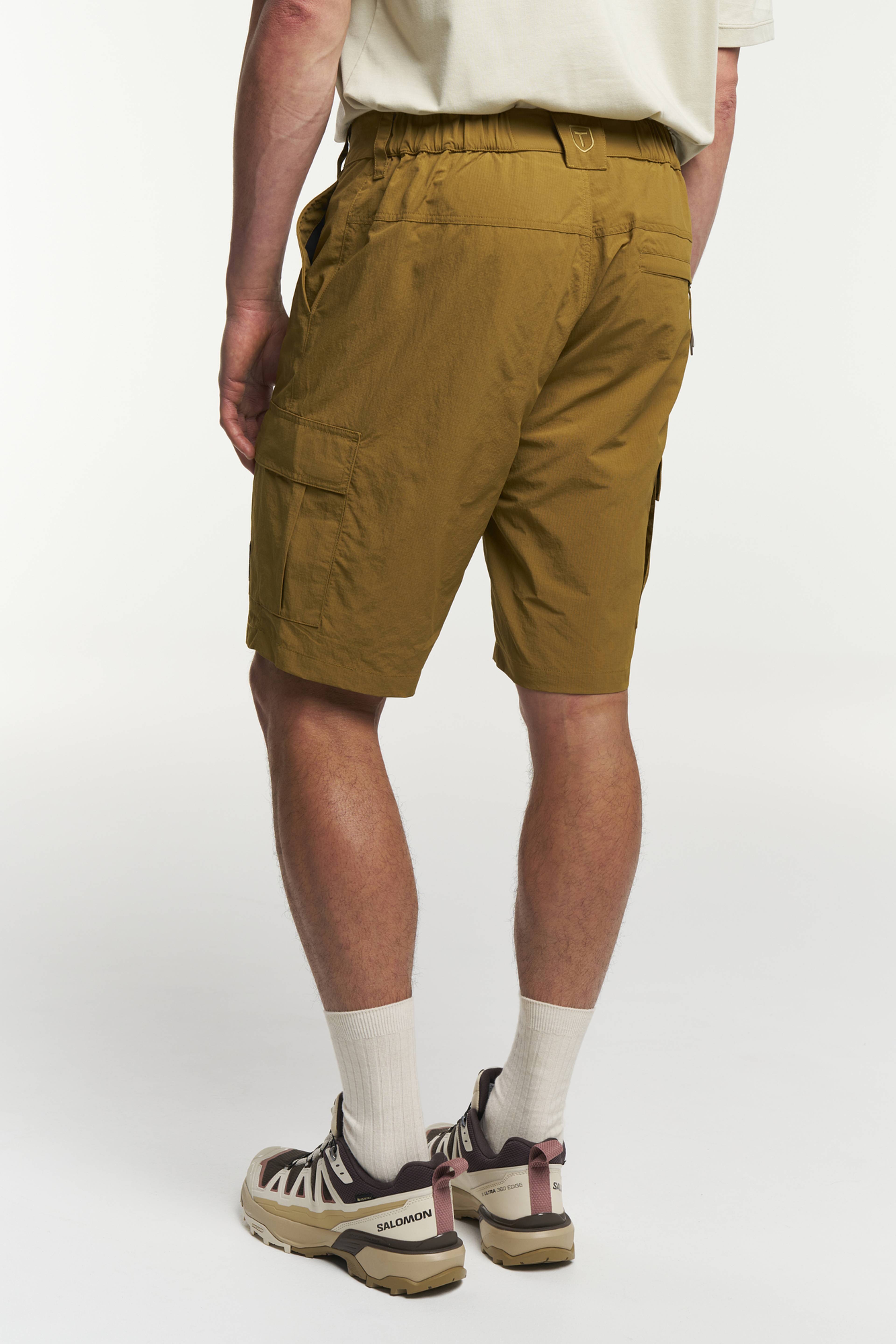Travis Cargo Shorts Men, från Tenson, i färgen brun. Klicka för att öppna bilden i stort format