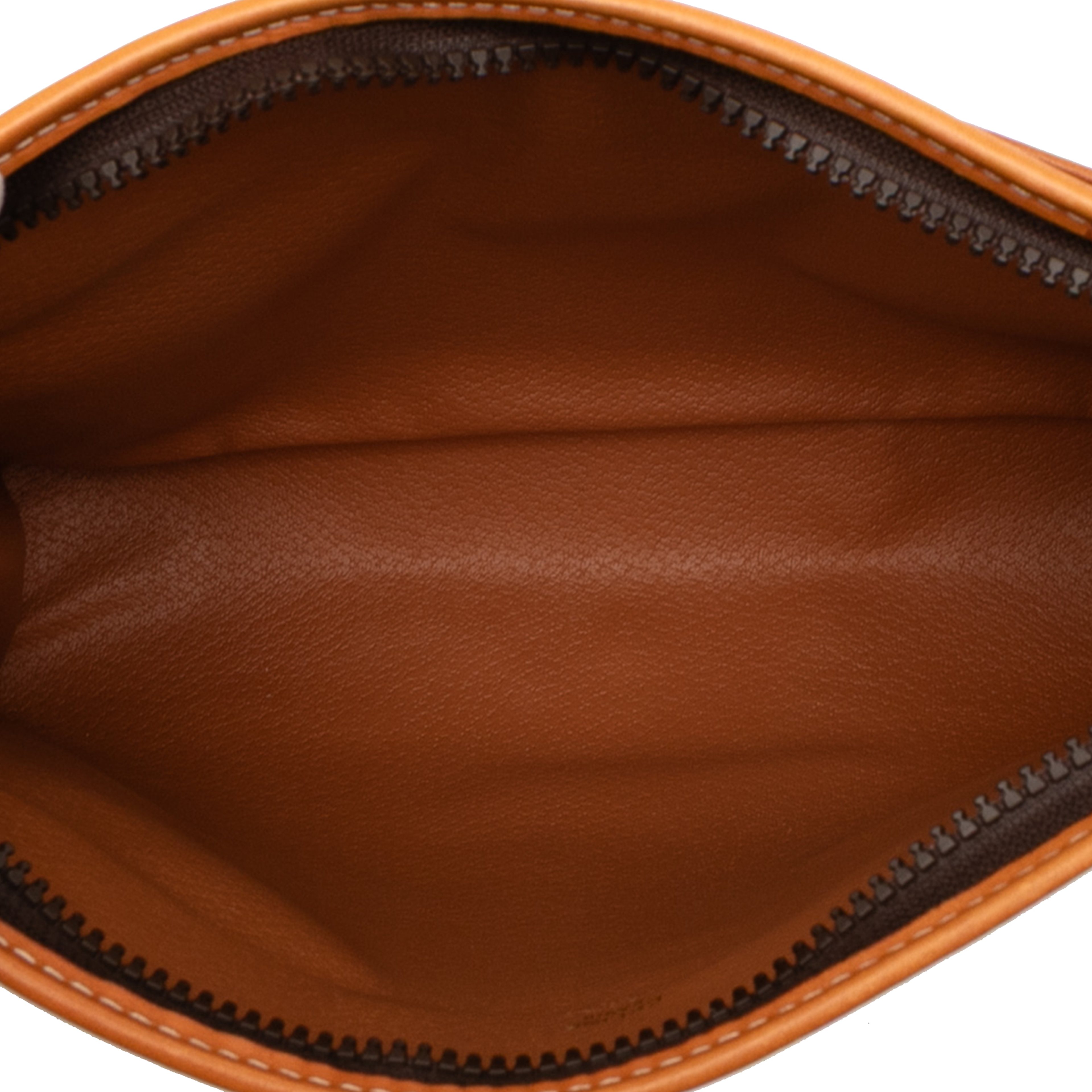 Celine Macadam Coated Canvas Clutch, från Luxclusif, i färgen brown. Klicka för att öppna bilden i stort format