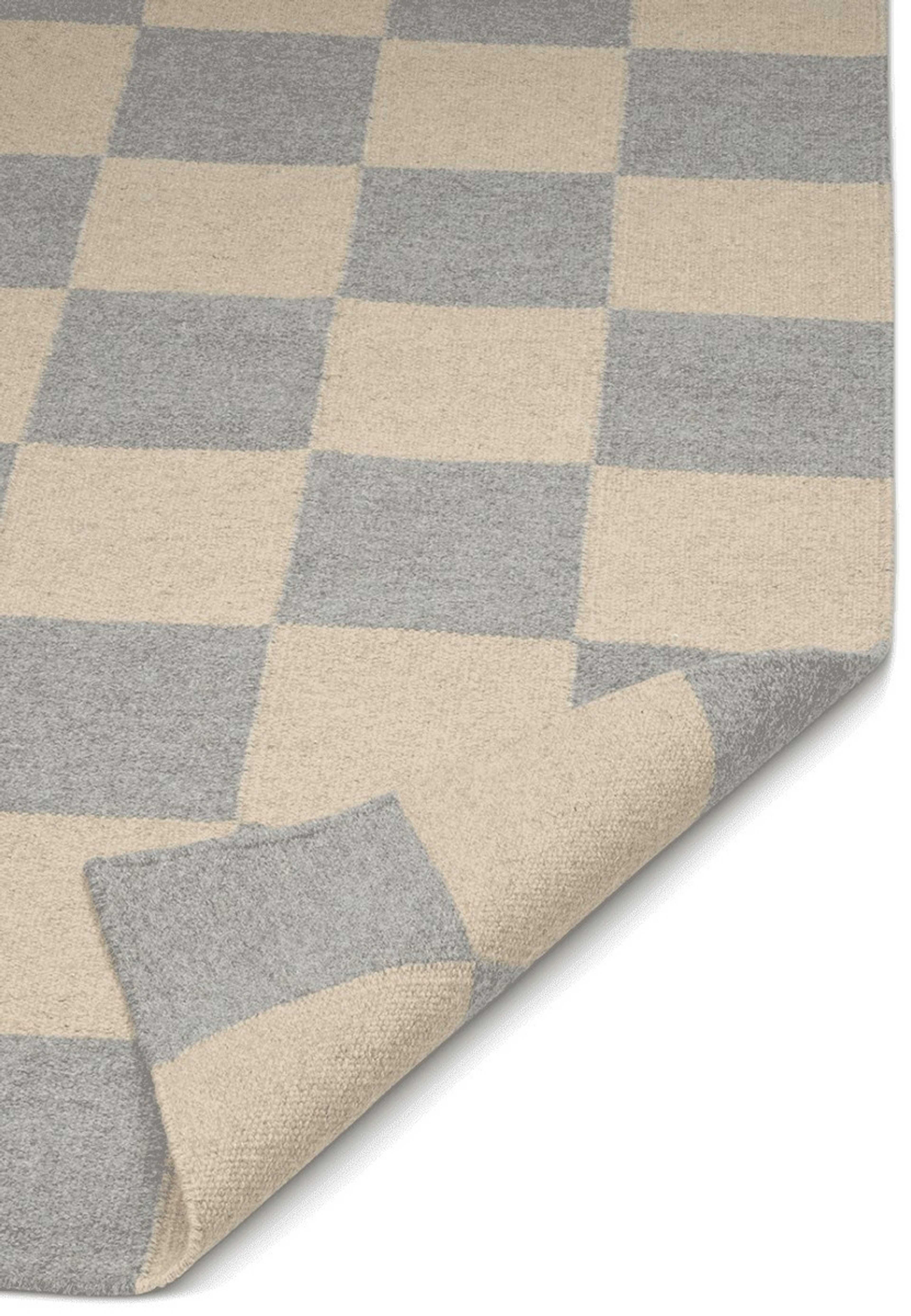 Matta Squares 170x230, från Classic Collection, i färgen grå/natur. Klicka för att öppna bilden i stort format