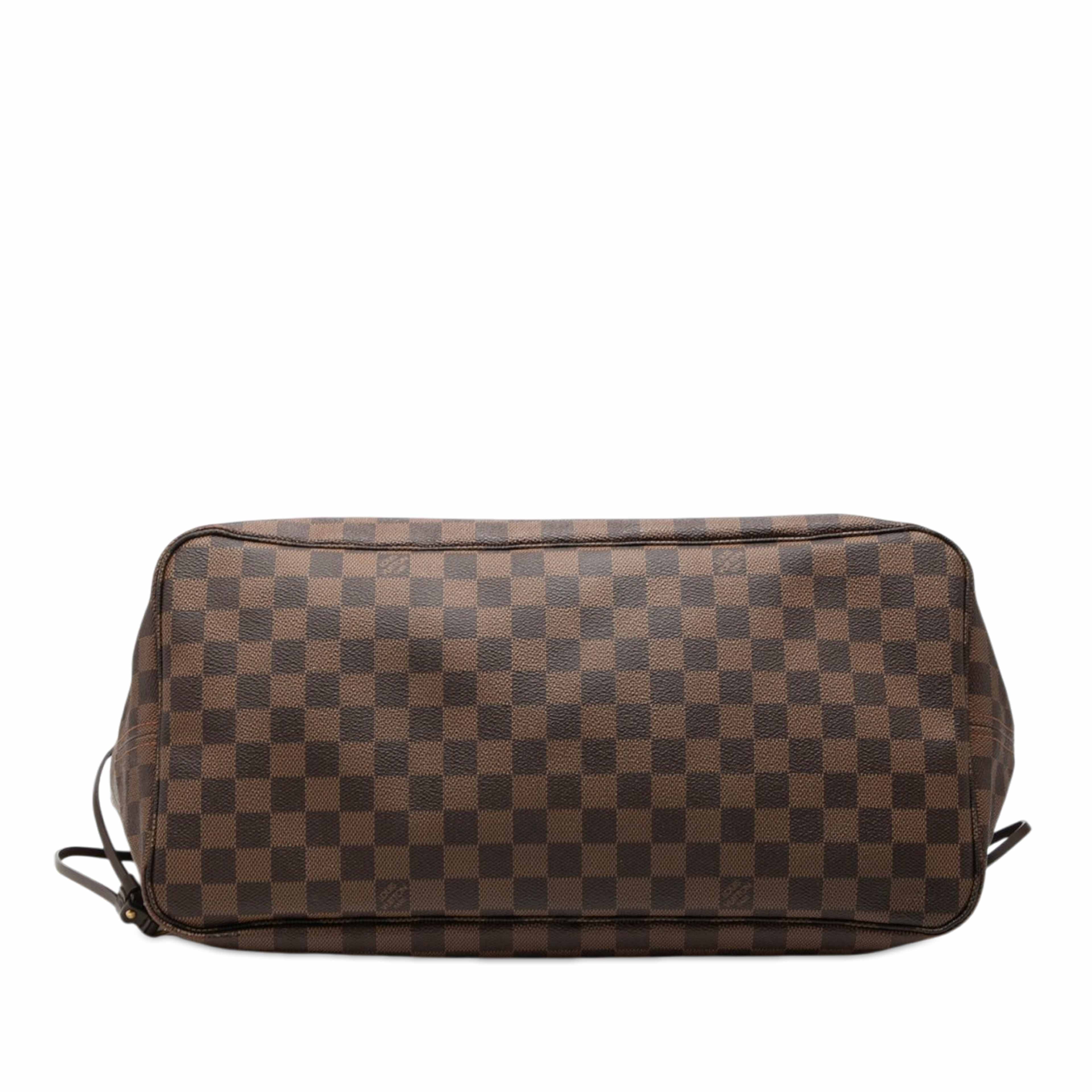 Louis Vuitton Damier Ebene Neverfull Gm, från Luxclusif, i färgen brun. Klicka för att öppna bilden i stort format
