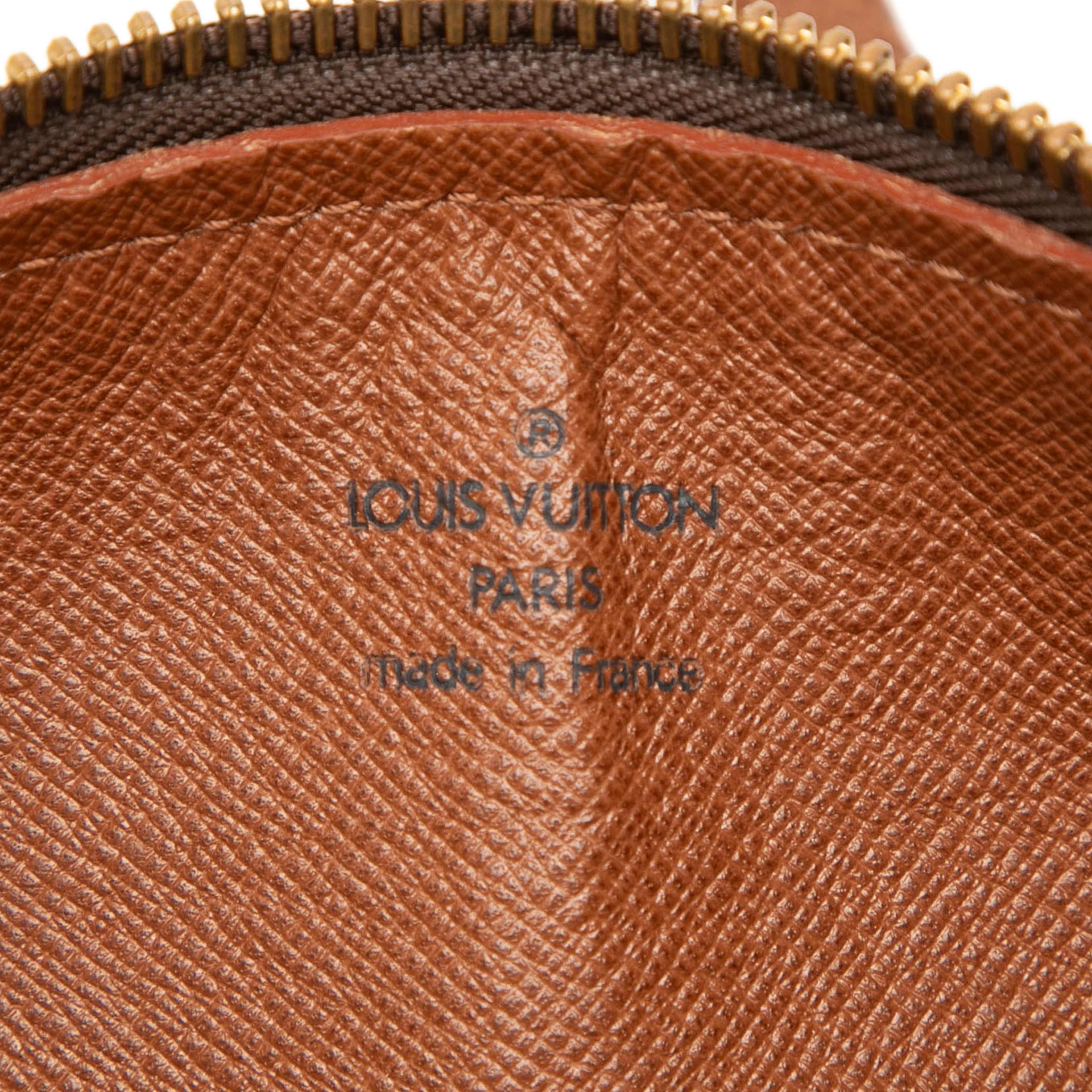 Louis Vuitton Monogram Papillon 26, från Luxclusif, i färgen brown. Klicka för att öppna bilden i stort format