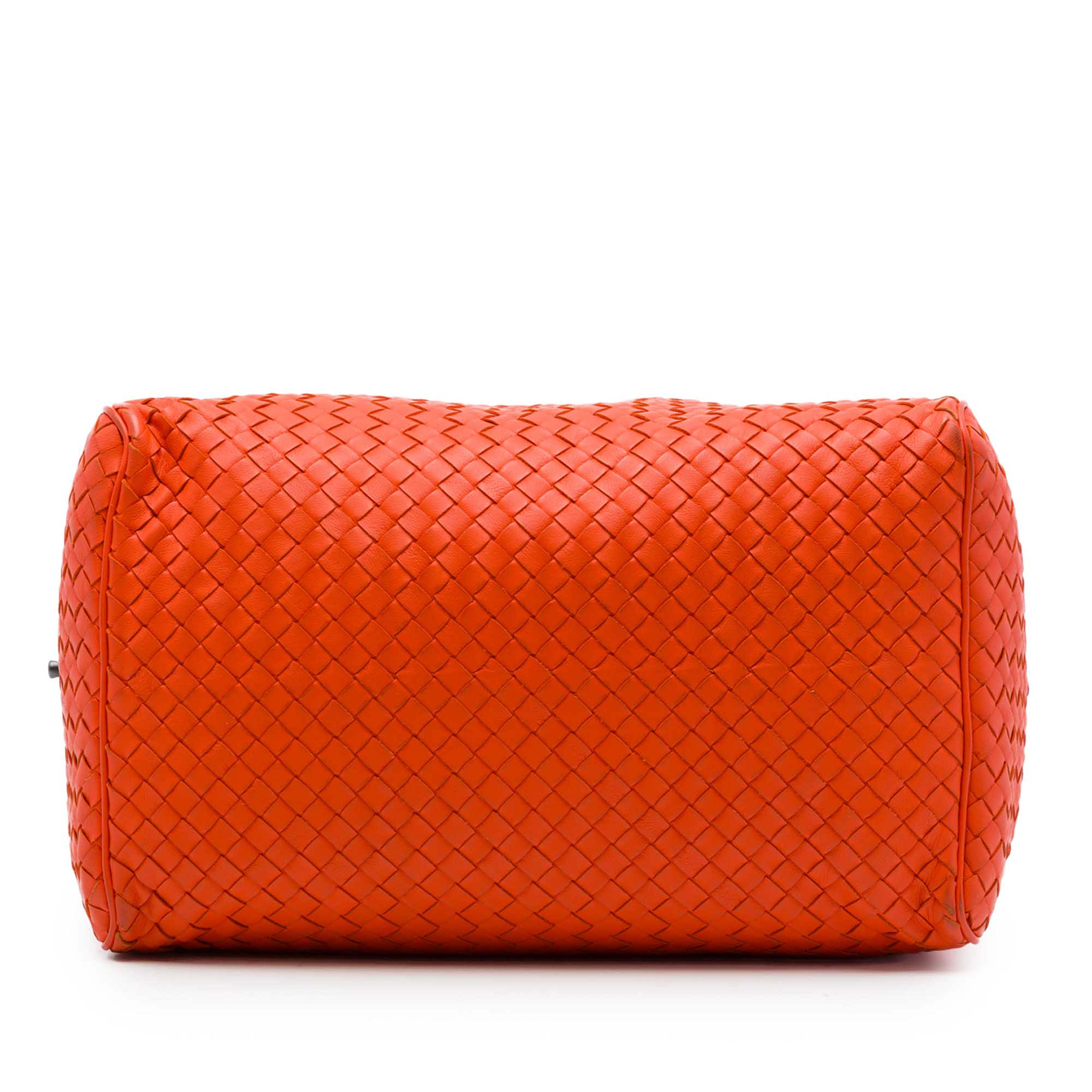Bottega Veneta Nappa Intrecciato Satchel, från Luxclusif, i färgen orange. Klicka för att öppna bilden i stort format