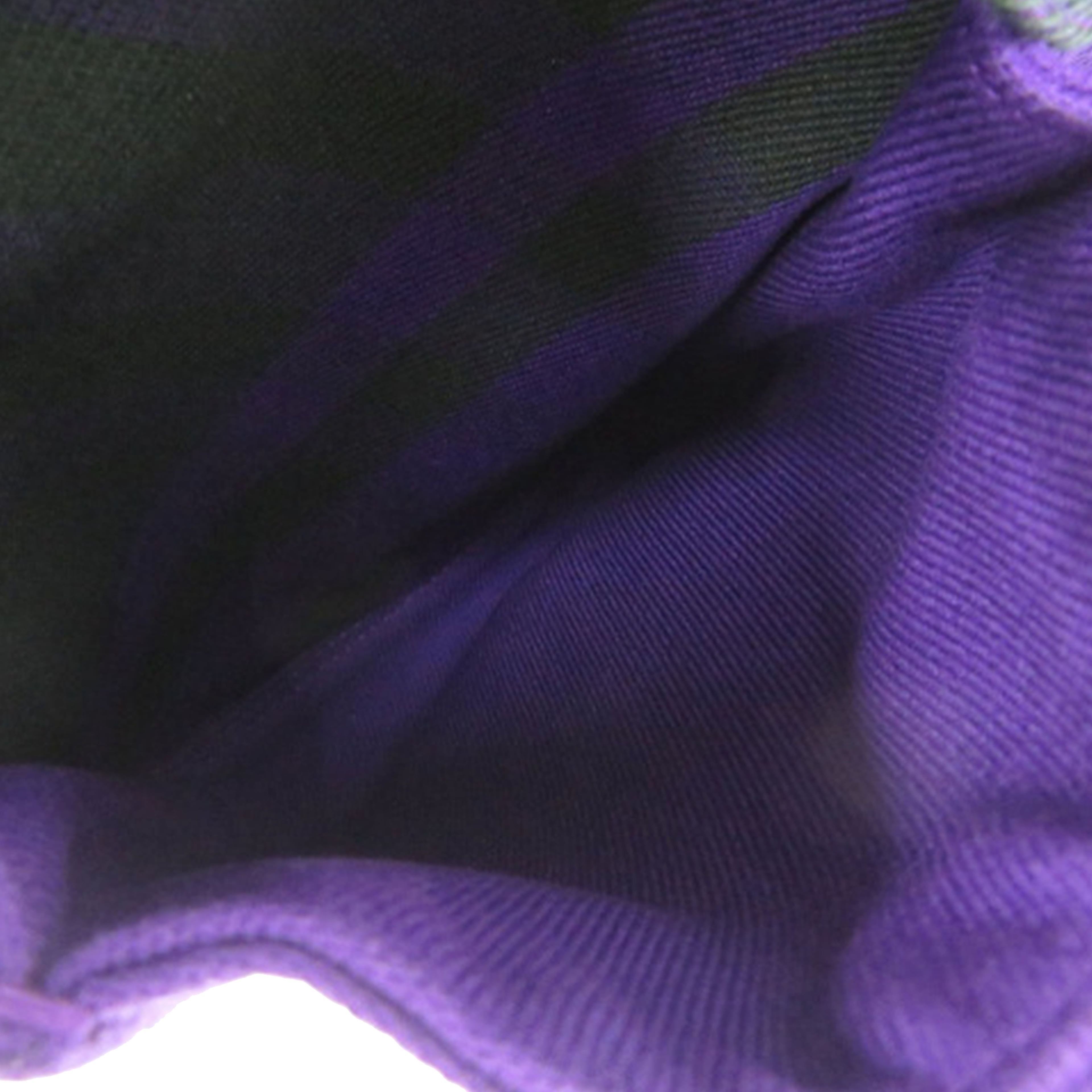 Burberry Supernova Check Canvas Clutch, från Luxclusif, i färgen dark purple. Klicka för att öppna bilden i stort format