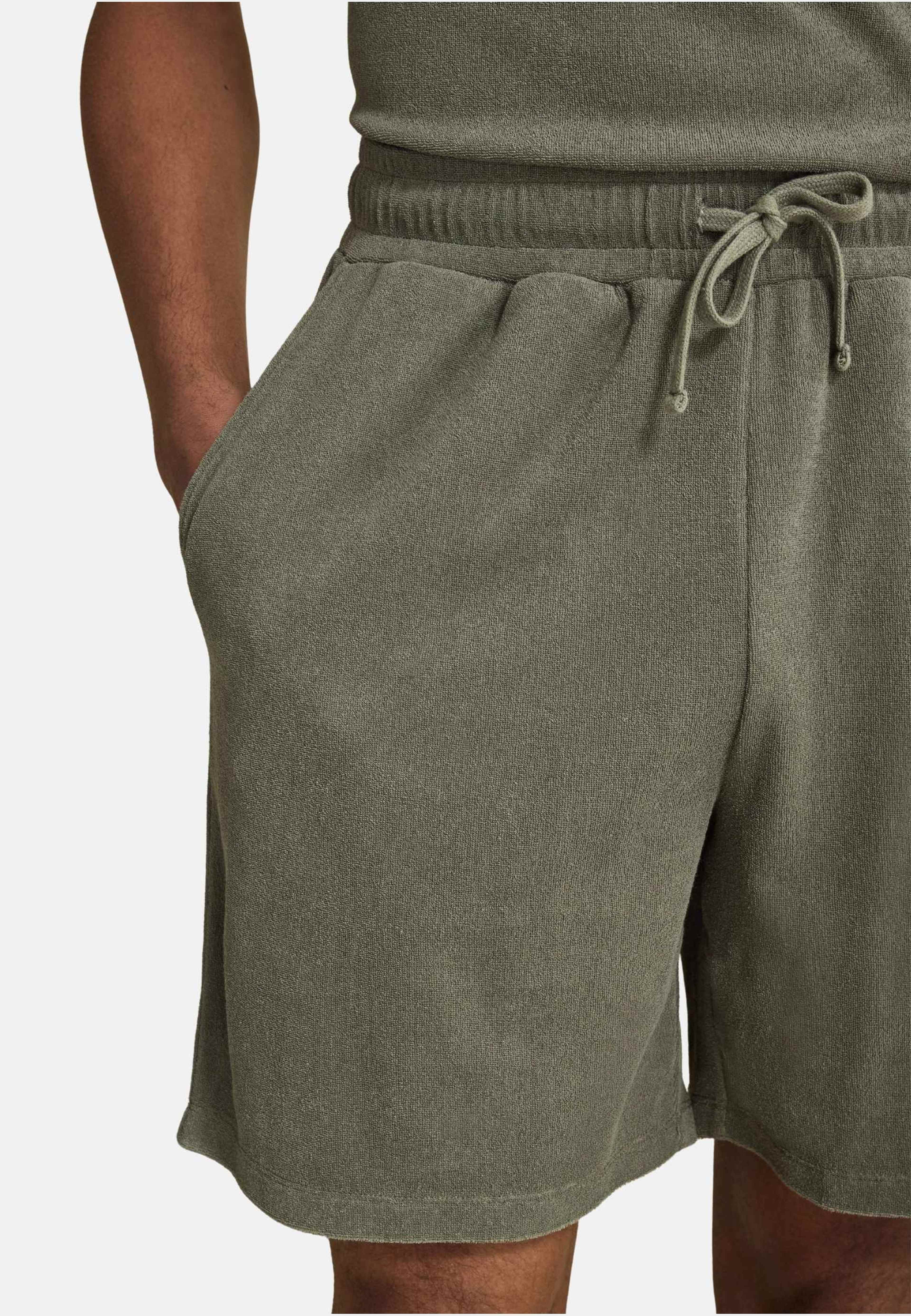 Terry Shorts, från John Henric, i färgen green. Klicka för att öppna bilden i stort format