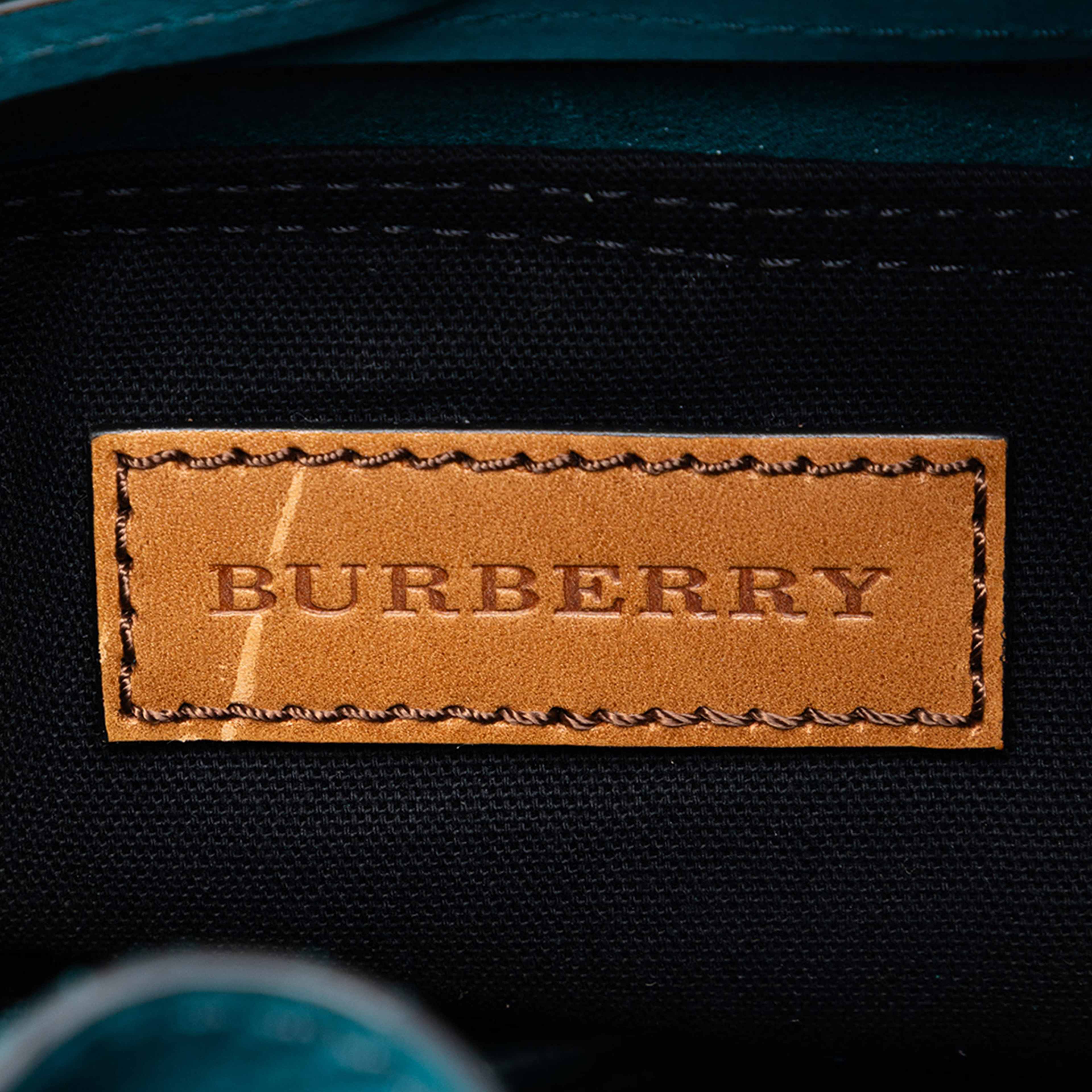 Burberry Small Mega Check Canvas And Suede Fringe Belgrove Bucket Bag, från Luxclusif, i färgen brun. Klicka för att öppna bilden i stort format