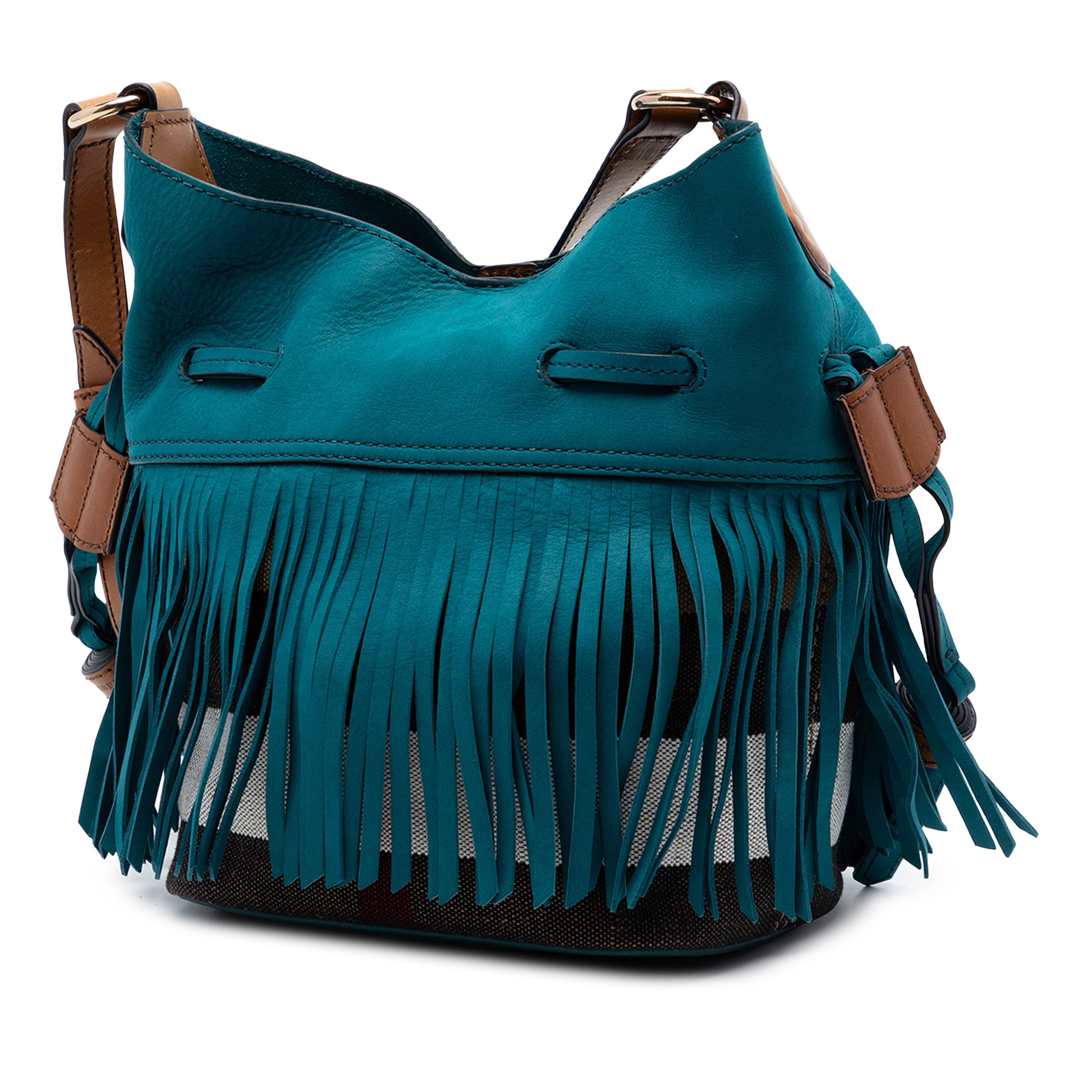 Burberry Small Mega Check Canvas And Suede Fringe Belgrove Bucket Bag, från Luxclusif, i färgen brun. Klicka för att öppna bilden i stort format