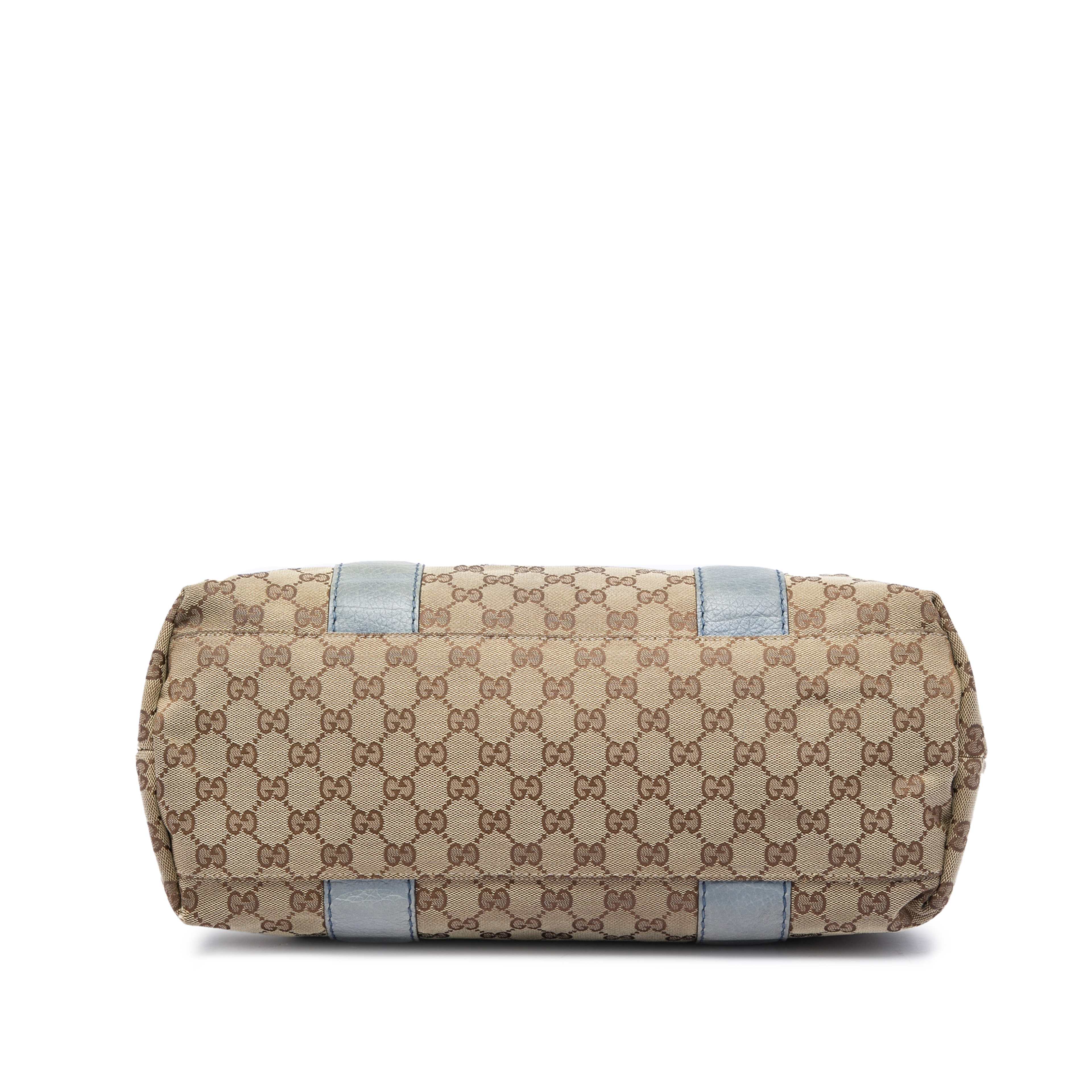 Gucci Medium Gg Canvas Bamboo Libeccio Tote, från Luxclusif, i färgen beige. Klicka för att öppna bilden i stort format