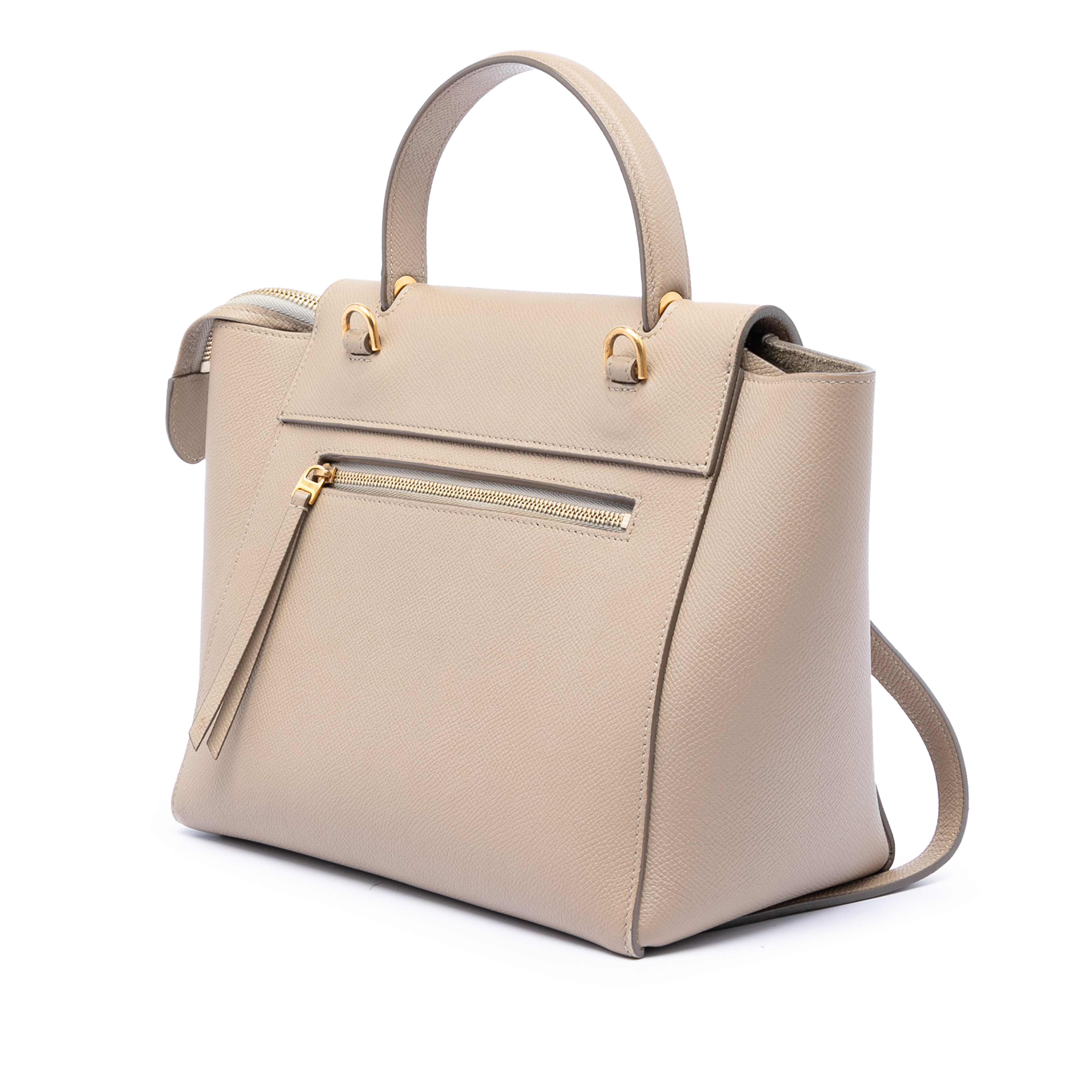 Celine Micro Grained Calfskin Belt Bag, från Luxclusif, i färgen beige. Klicka för att öppna bilden i stort format