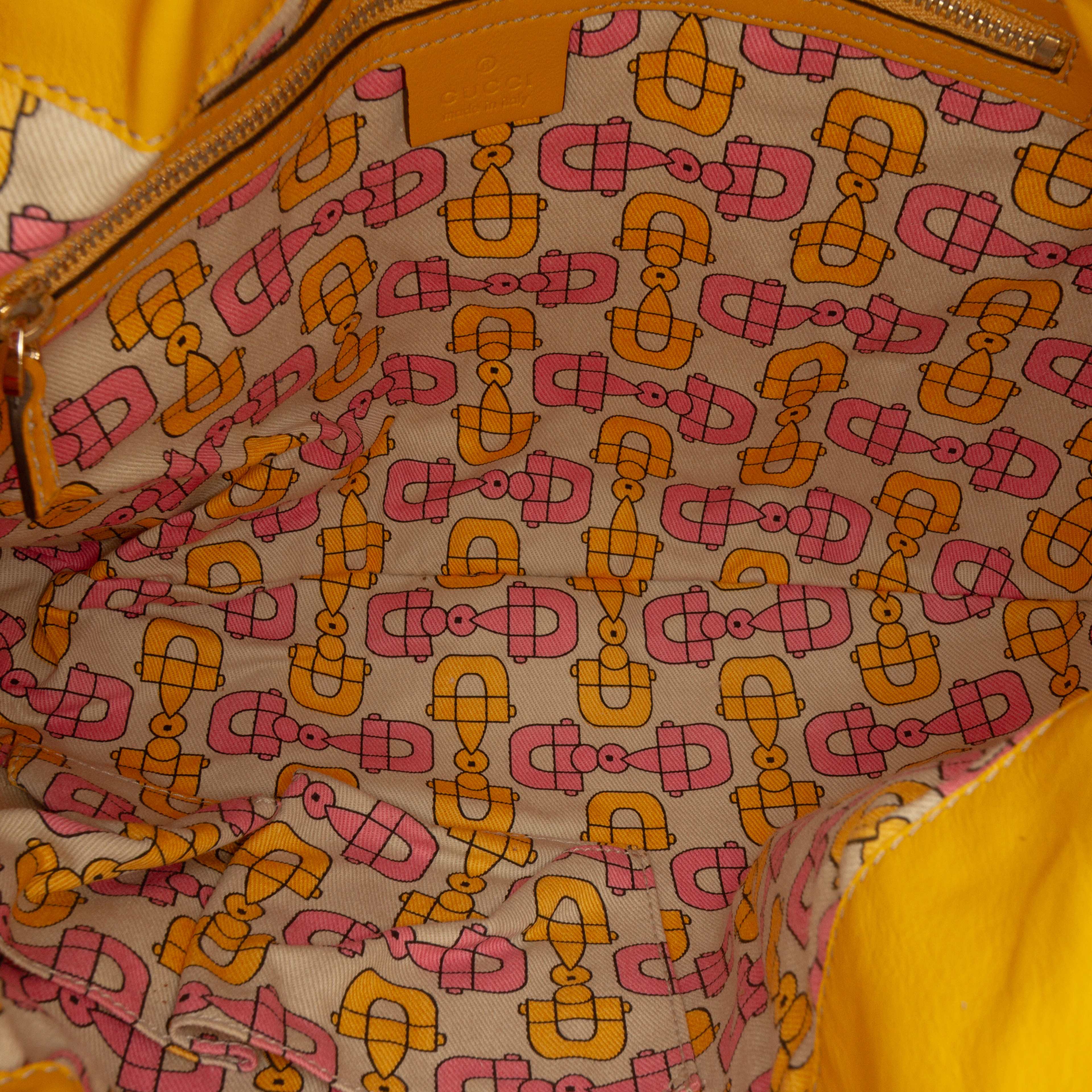 Gucci Large Guccissima Hysteria Satchel, från Luxclusif, i färgen yellow. Klicka för att öppna bilden i stort format