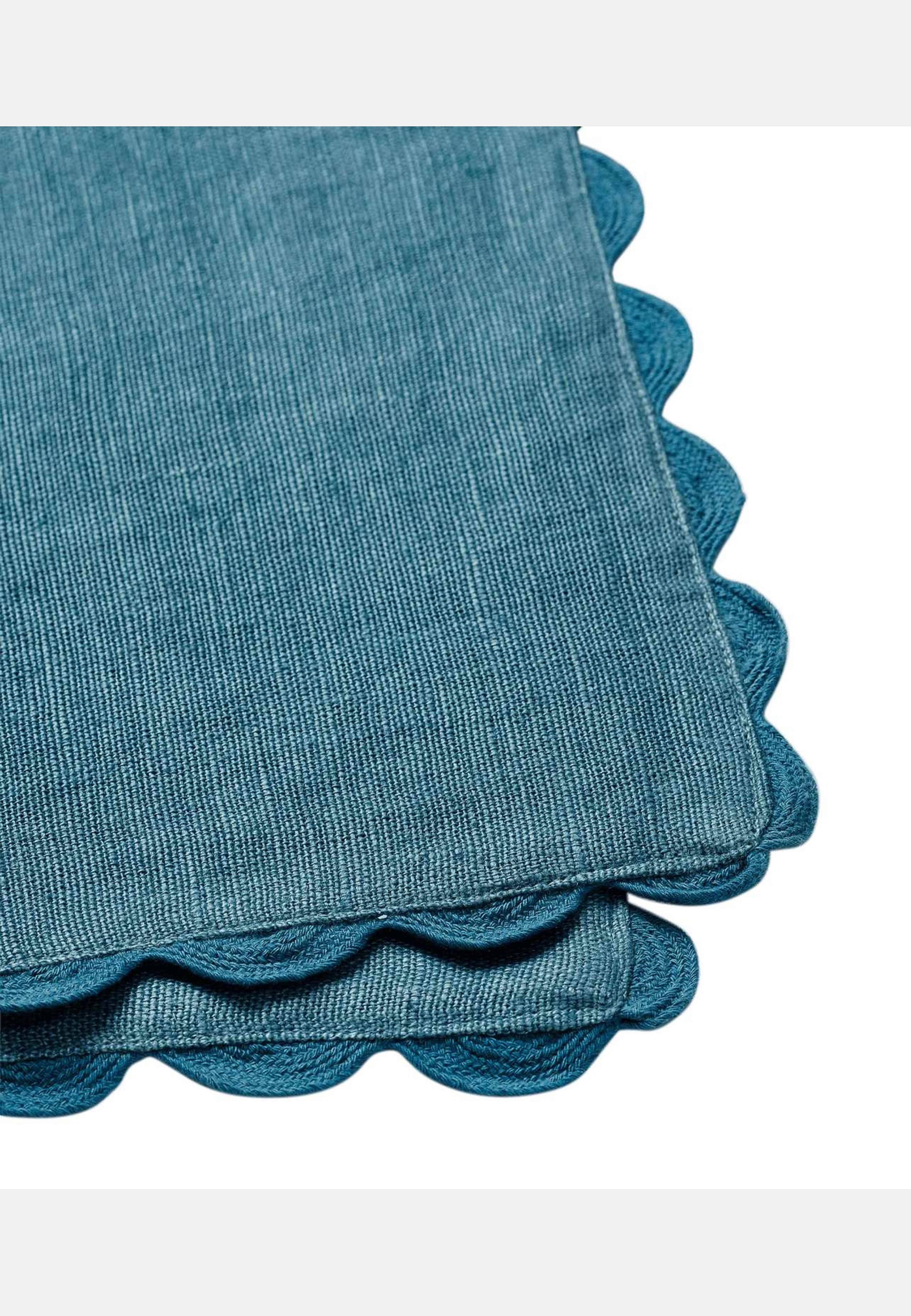 Willow Bordstablett - 33x48 Cm, från Pick A Poppy, i färgen dark teal. Klicka för att öppna bilden i stort format