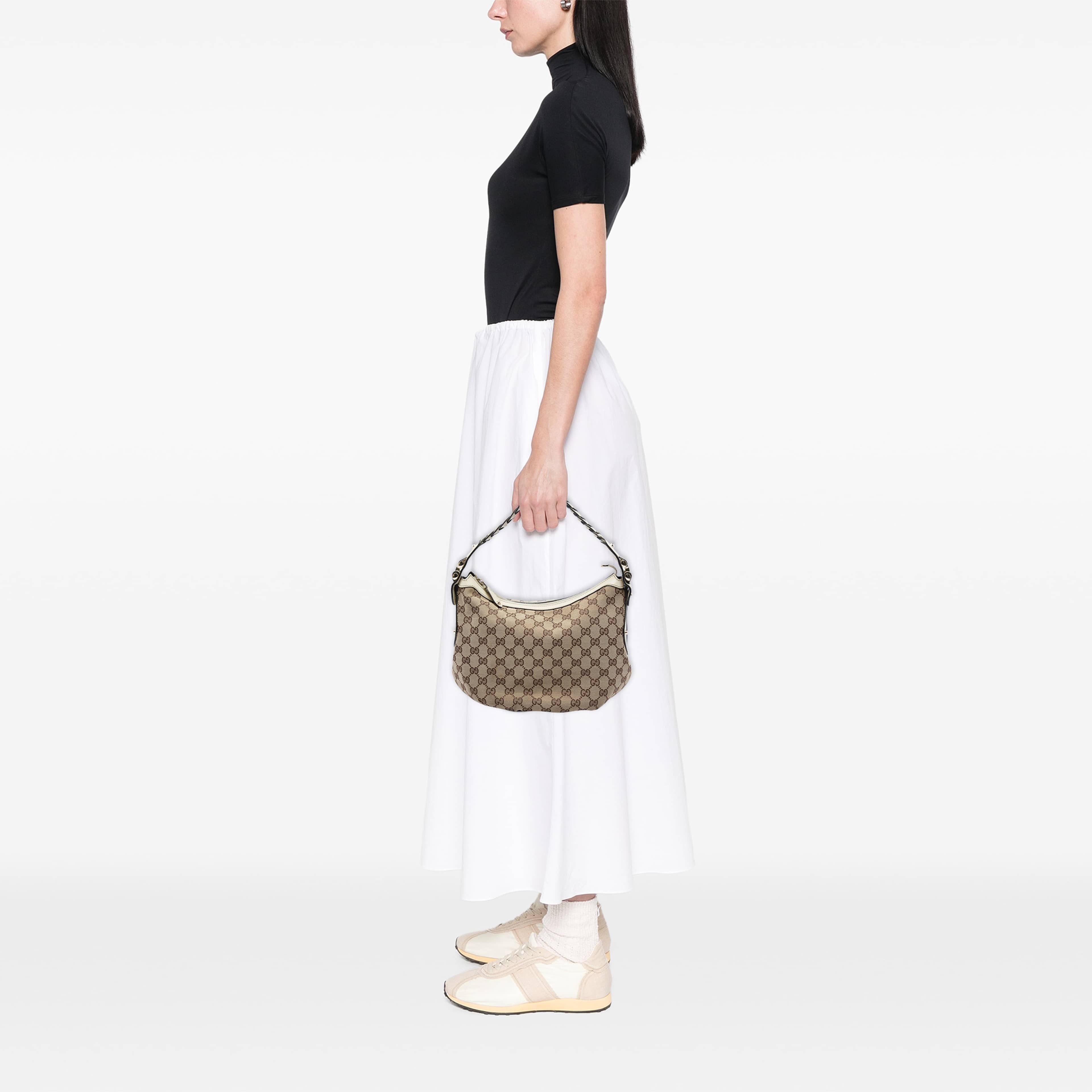 Gucci Gg Canvas Pelham Shoulder Bag, från Luxclusif, i färgen beige. Klicka för att öppna bilden i stort format