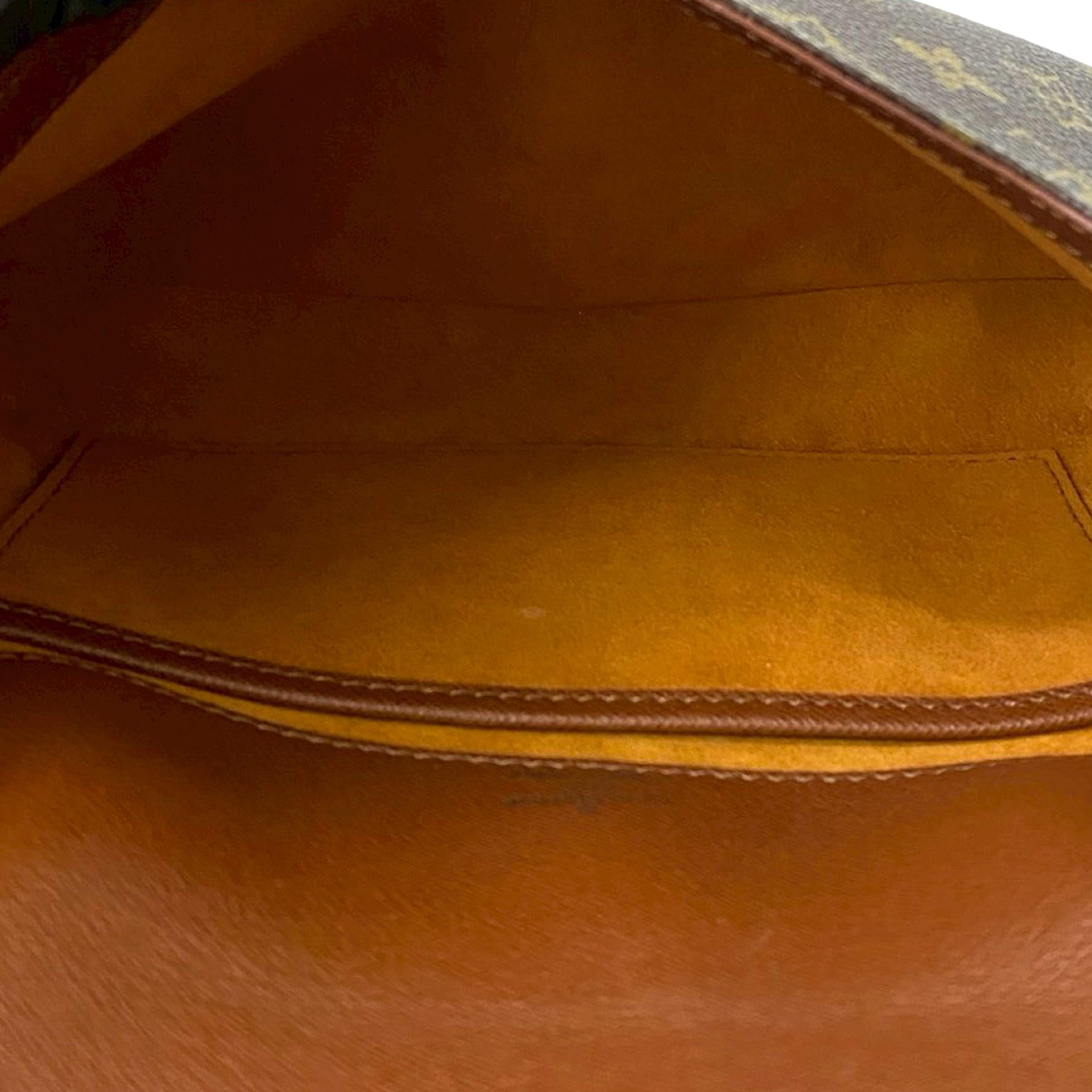 Louis Vuitton Monogram Musette Tango Short Strap, från Luxclusif, i färgen brown. Klicka för att öppna bilden i stort format