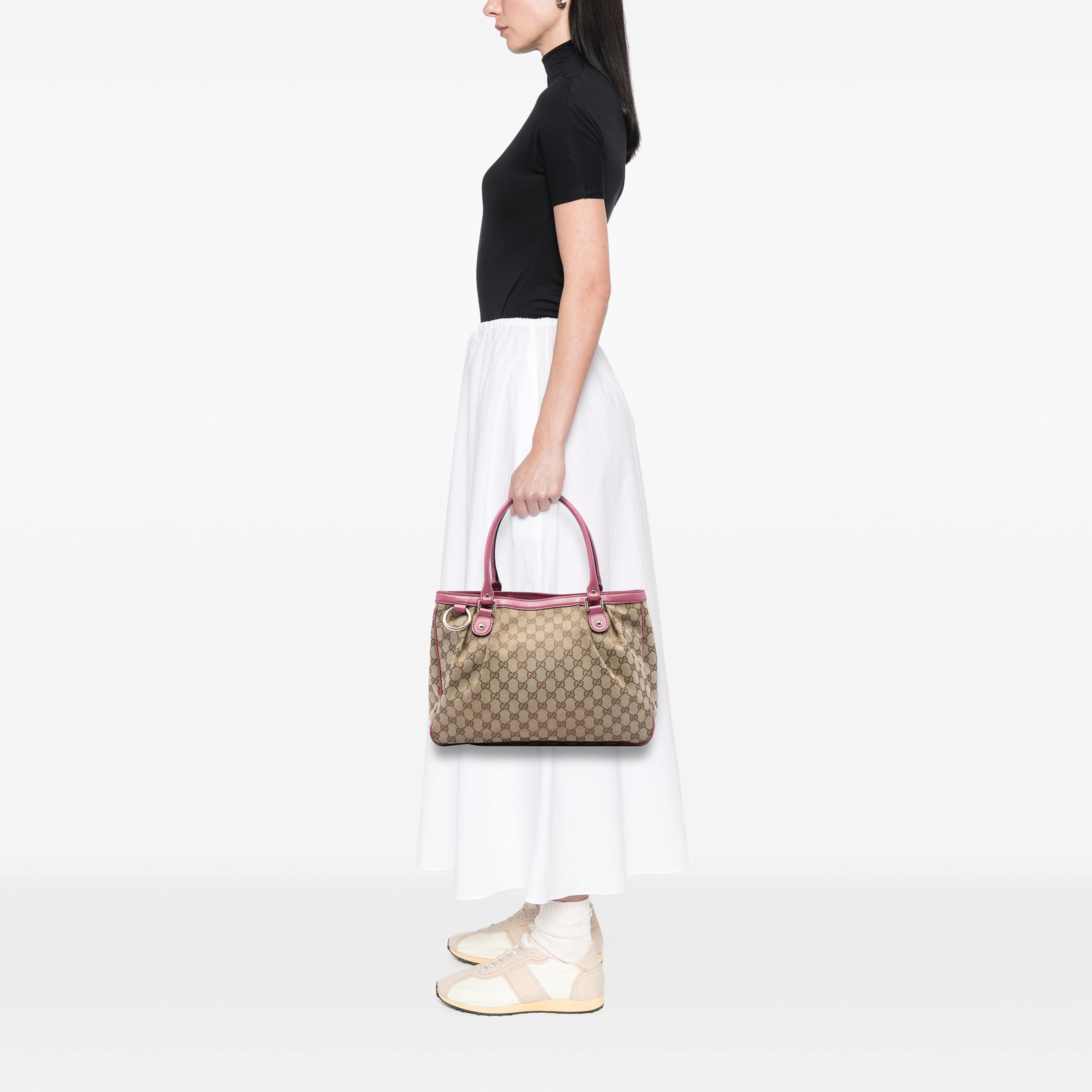 Gucci Gg Canvas Sukey Tote, från Luxclusif, i färgen rosa. Klicka för att öppna bilden i stort format