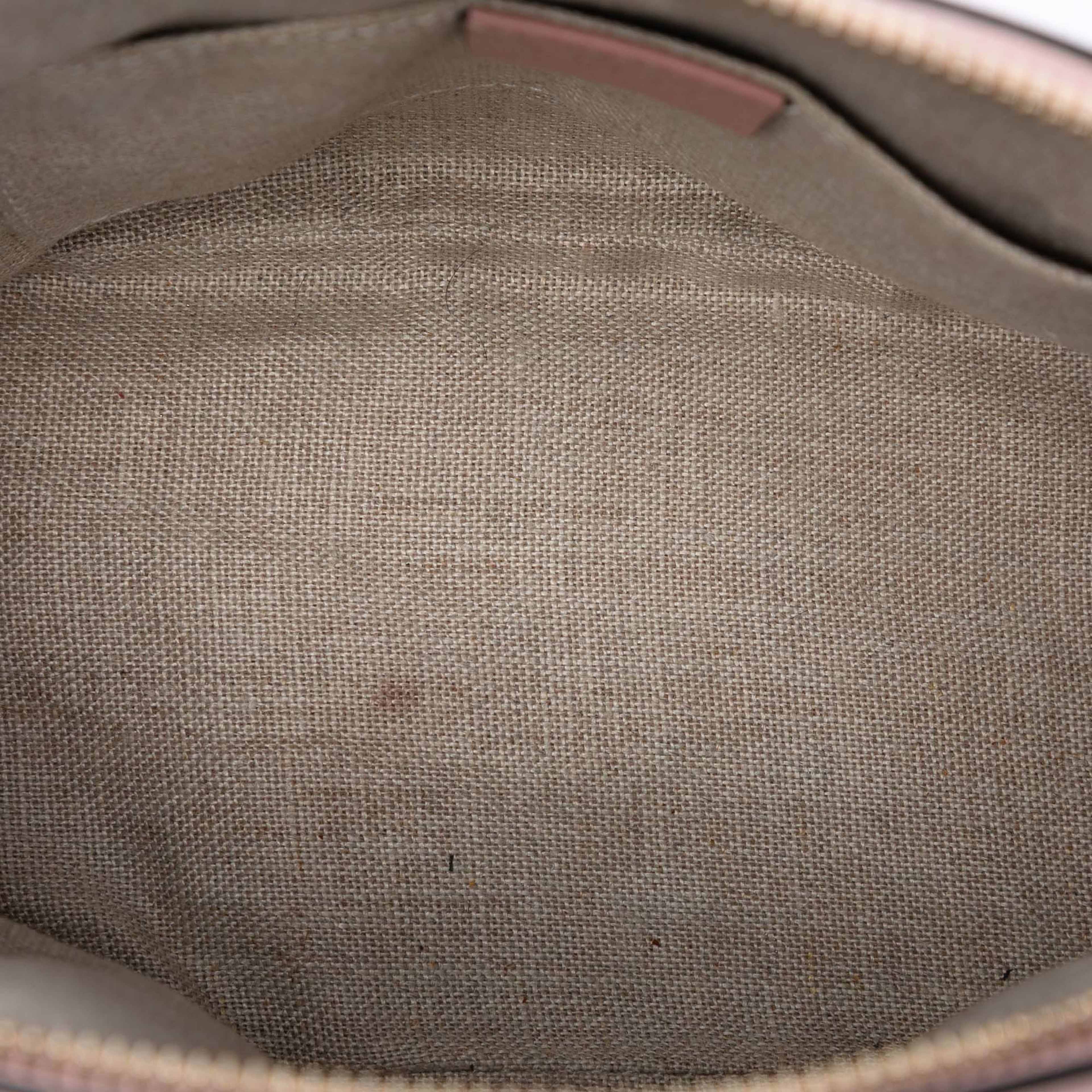 Gucci Mini Microguccissima Dome Satchel, från Luxclusif, i färgen pink. Klicka för att öppna bilden i stort format