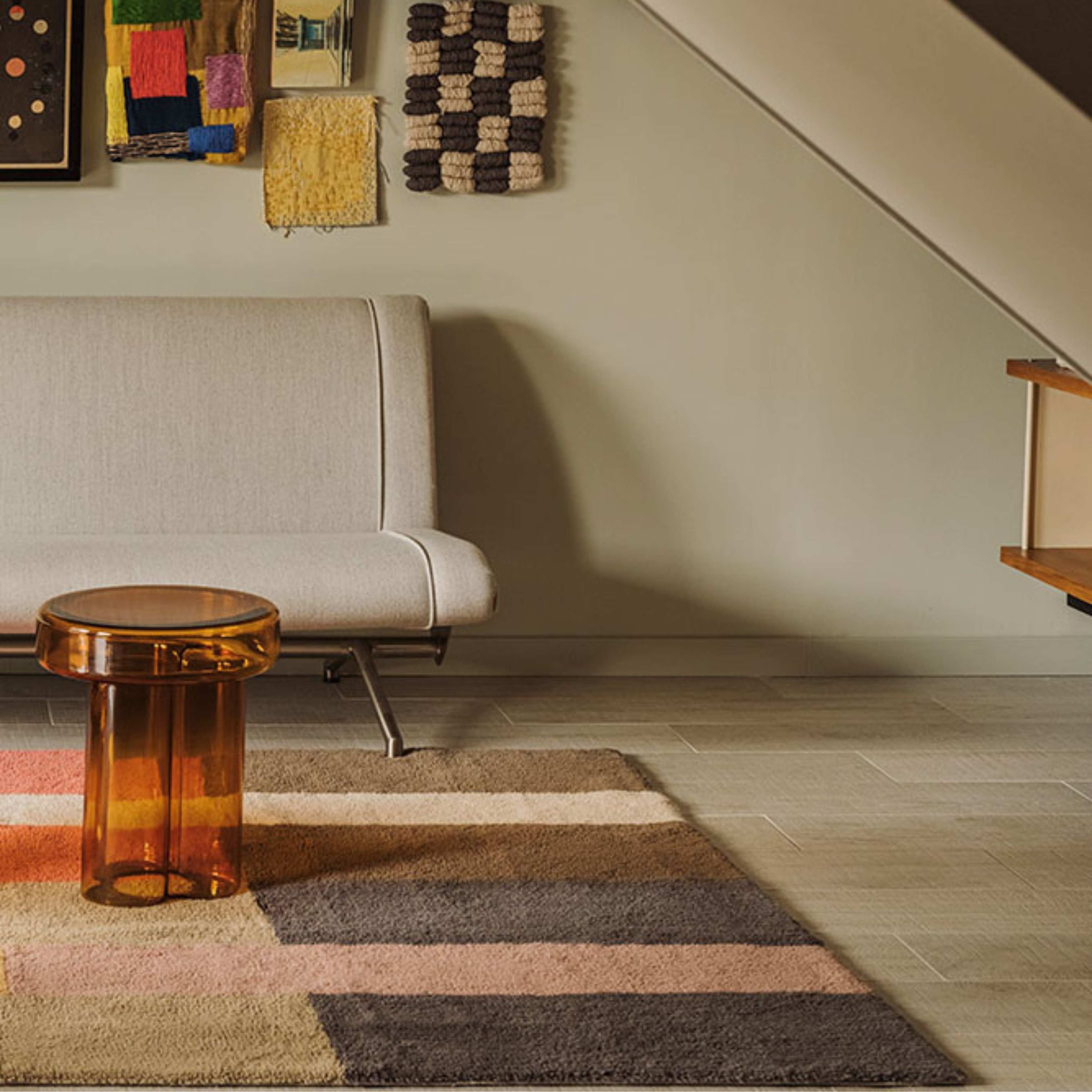 Ullmatta Chroma Palett, från LORENA CANALS, i färgen naturlig canvas, mandel frost, snäckskal, kol, dammrosa, basilika, moss, kryddad korall, karamell. Klicka för att öppna bilden i stort format