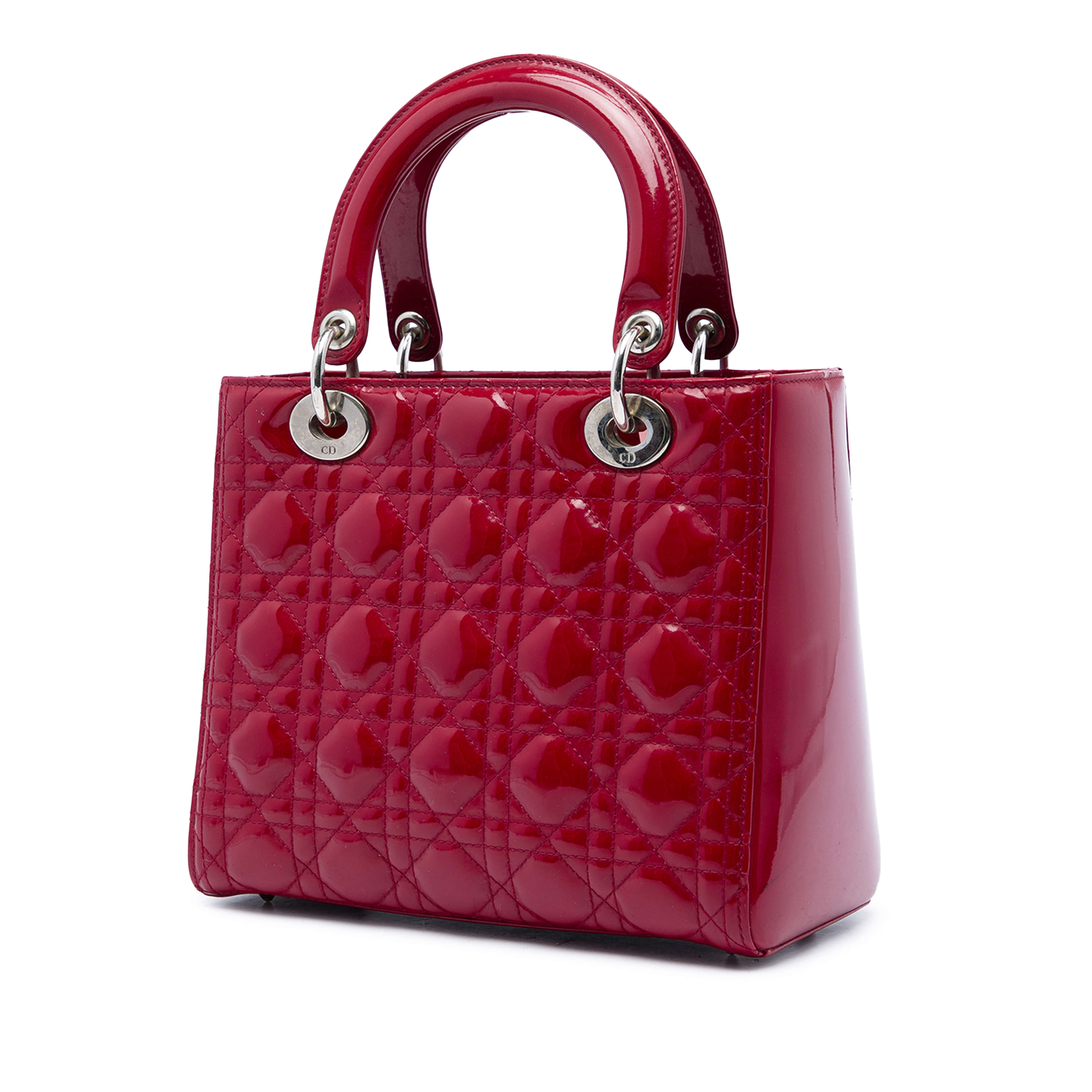 Dior Medium Patent Cannage Lady Dior, från Luxclusif, i färgen röd. Klicka för att öppna bilden i stort format