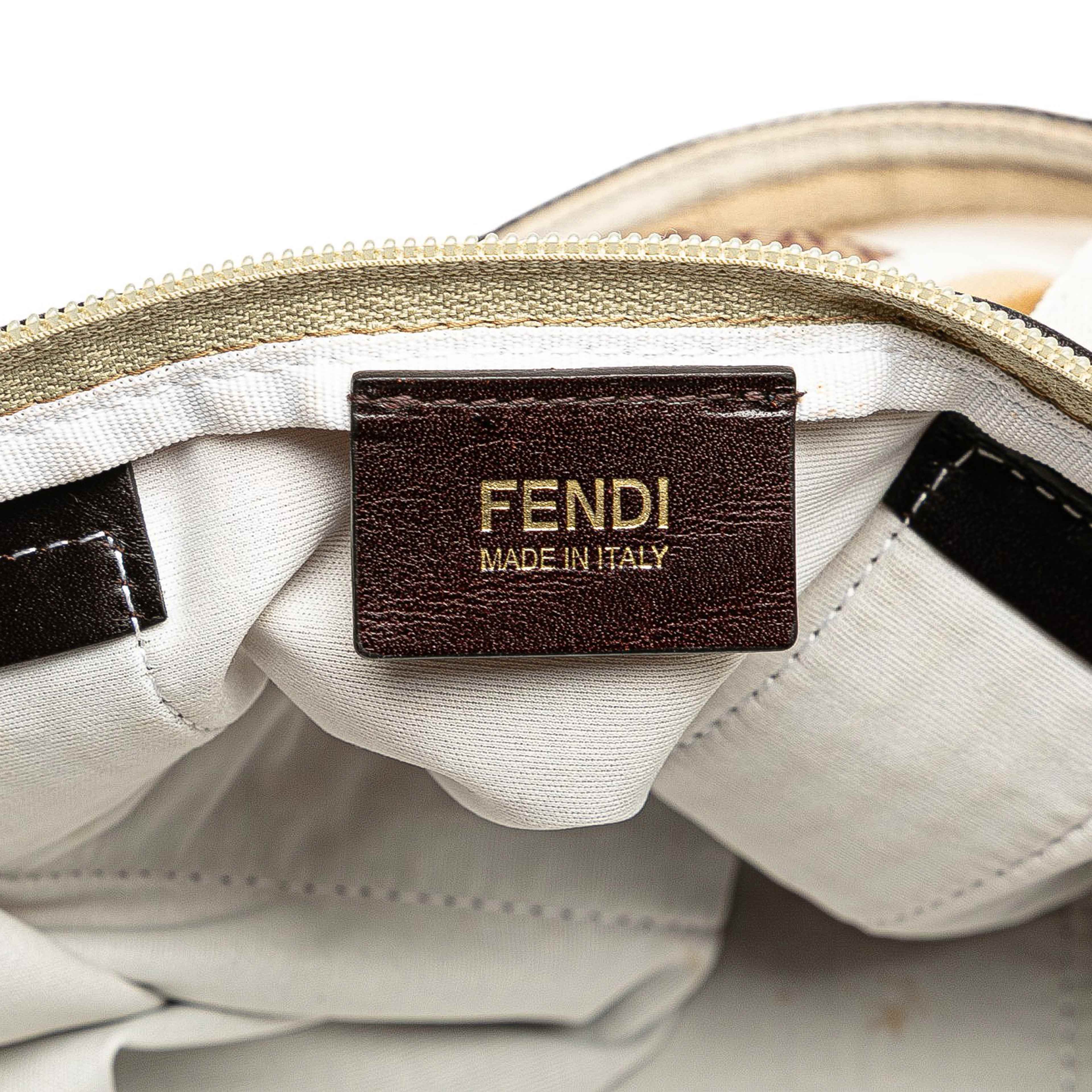 Fendi Micro Zucchino Nylon Tote, från Luxclusif, i färgen light brown. Klicka för att öppna bilden i stort format