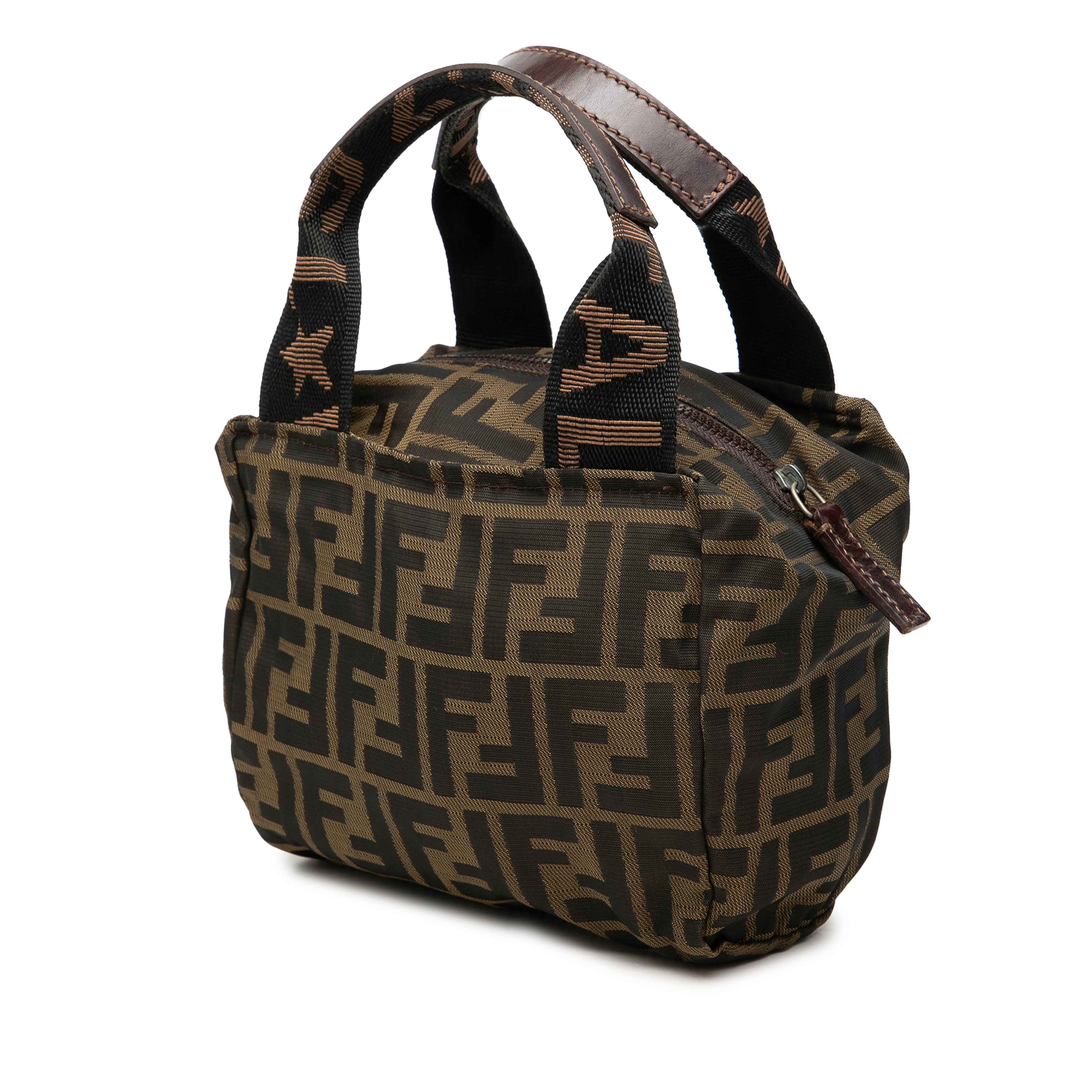 Fendi Mini Zucca Canvas Handbag, från Luxclusif, i färgen brown. Klicka för att öppna bilden i stort format