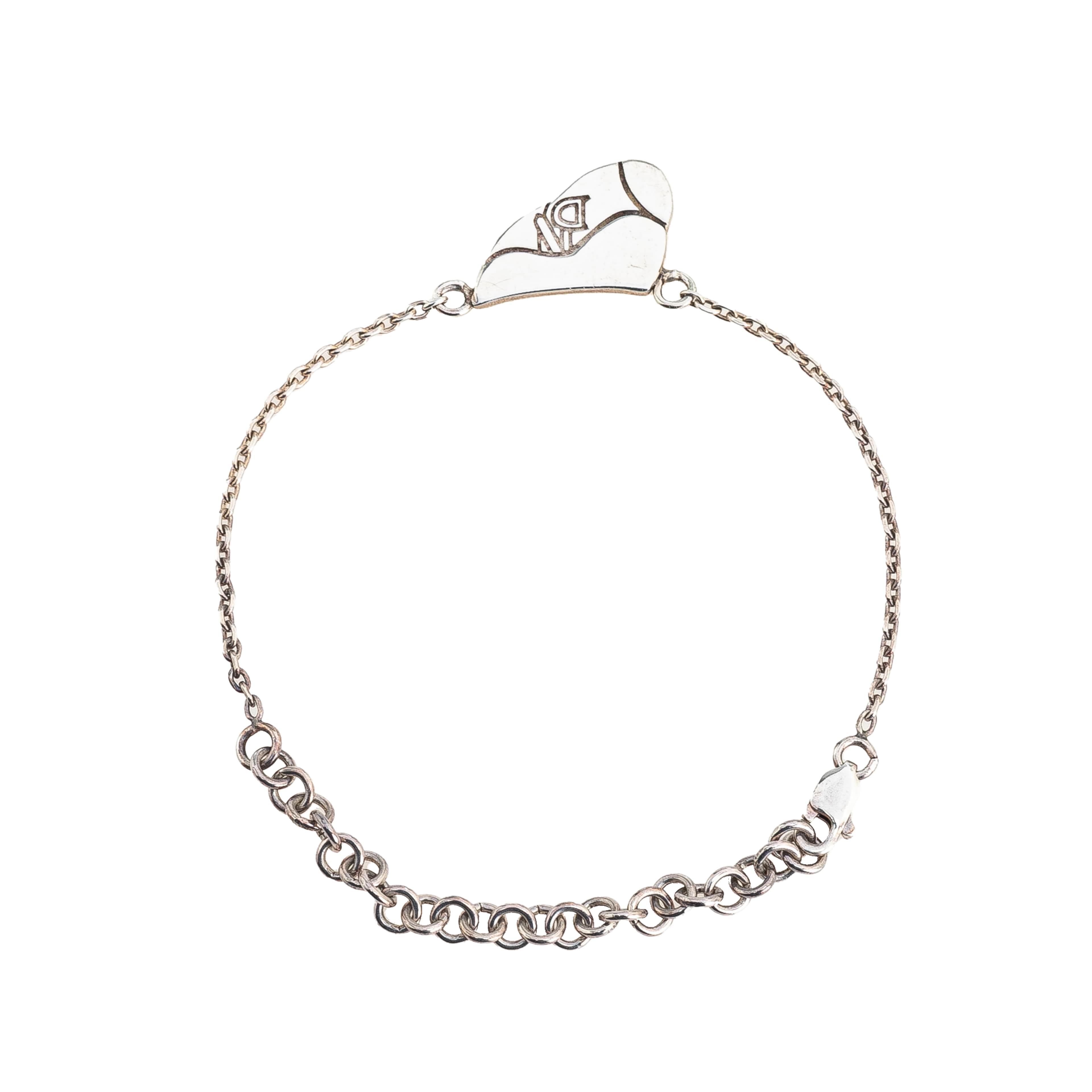 Dior Sterling Silver Saddle Charm Bracelet, från Luxclusif, i färgen silver.