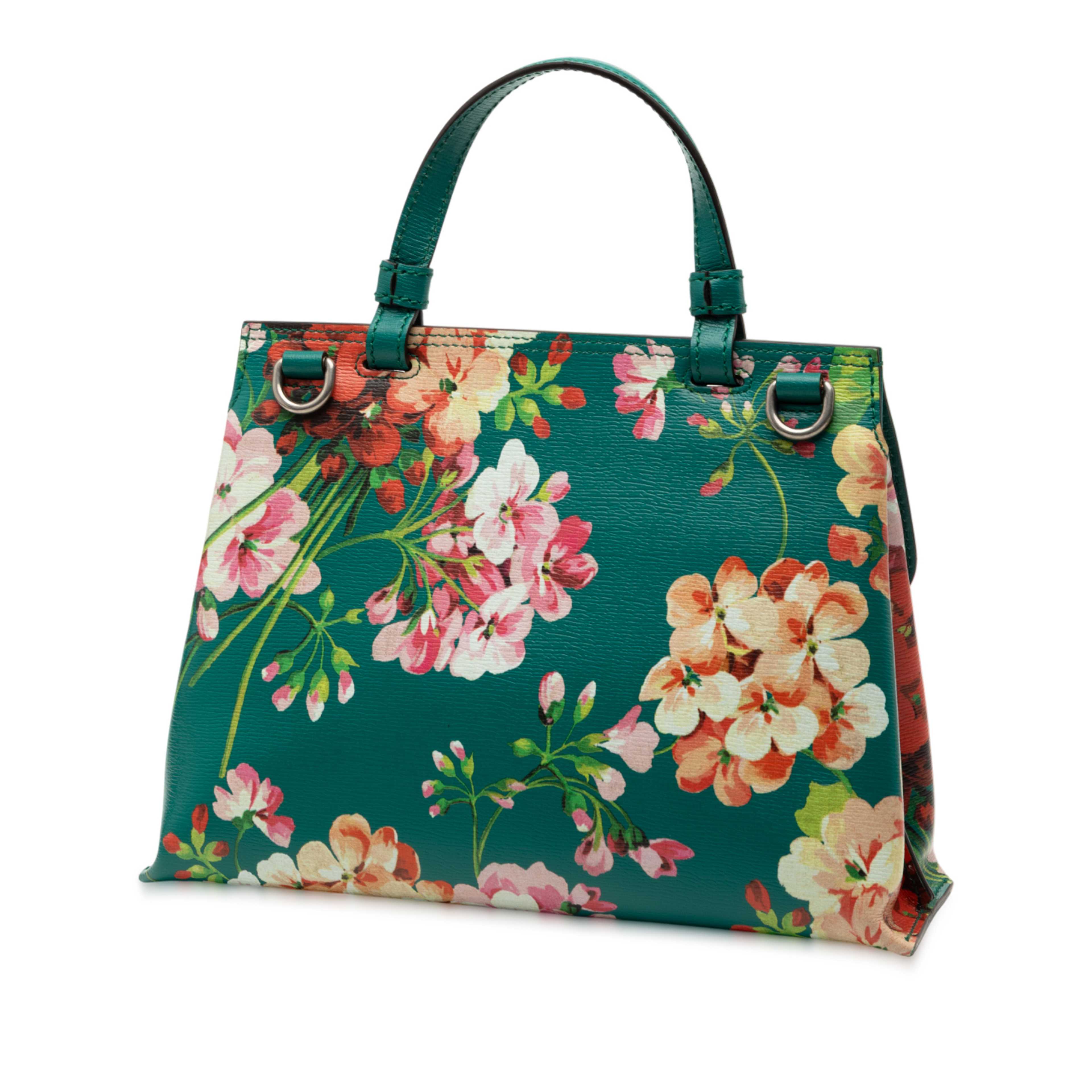 Gucci Small Calfskin Bamboo Daily Blooms Satchel, från Luxclusif, i färgen green. Klicka för att öppna bilden i stort format