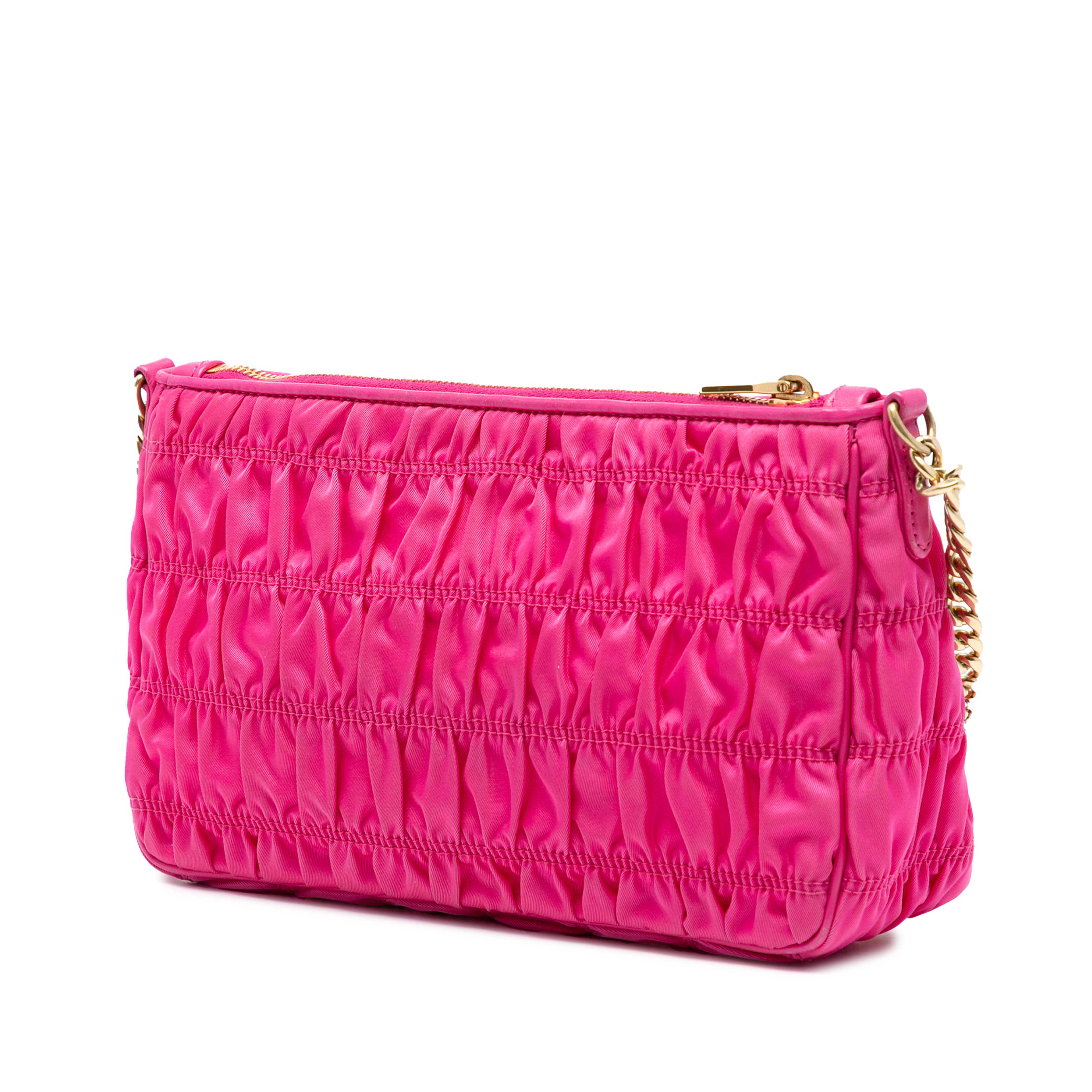 Prada Tessuto Gaufre Crossbody, från Luxclusif, i färgen pink. Klicka för att öppna bilden i stort format