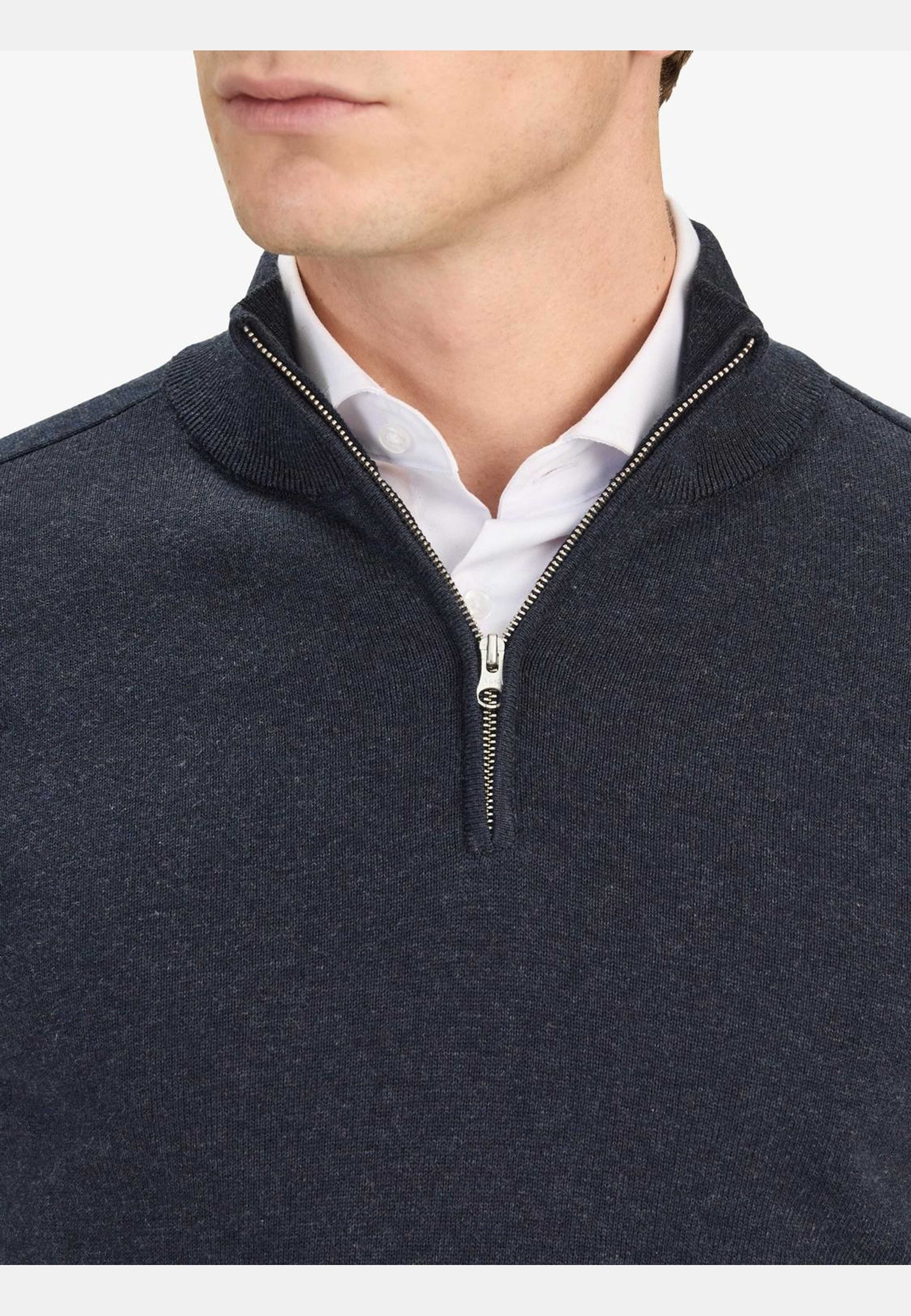 Cotton Plain Knitted Half Zipper Sweater (alex), från John Henric, i färgen blue. Klicka för att öppna bilden i stort format