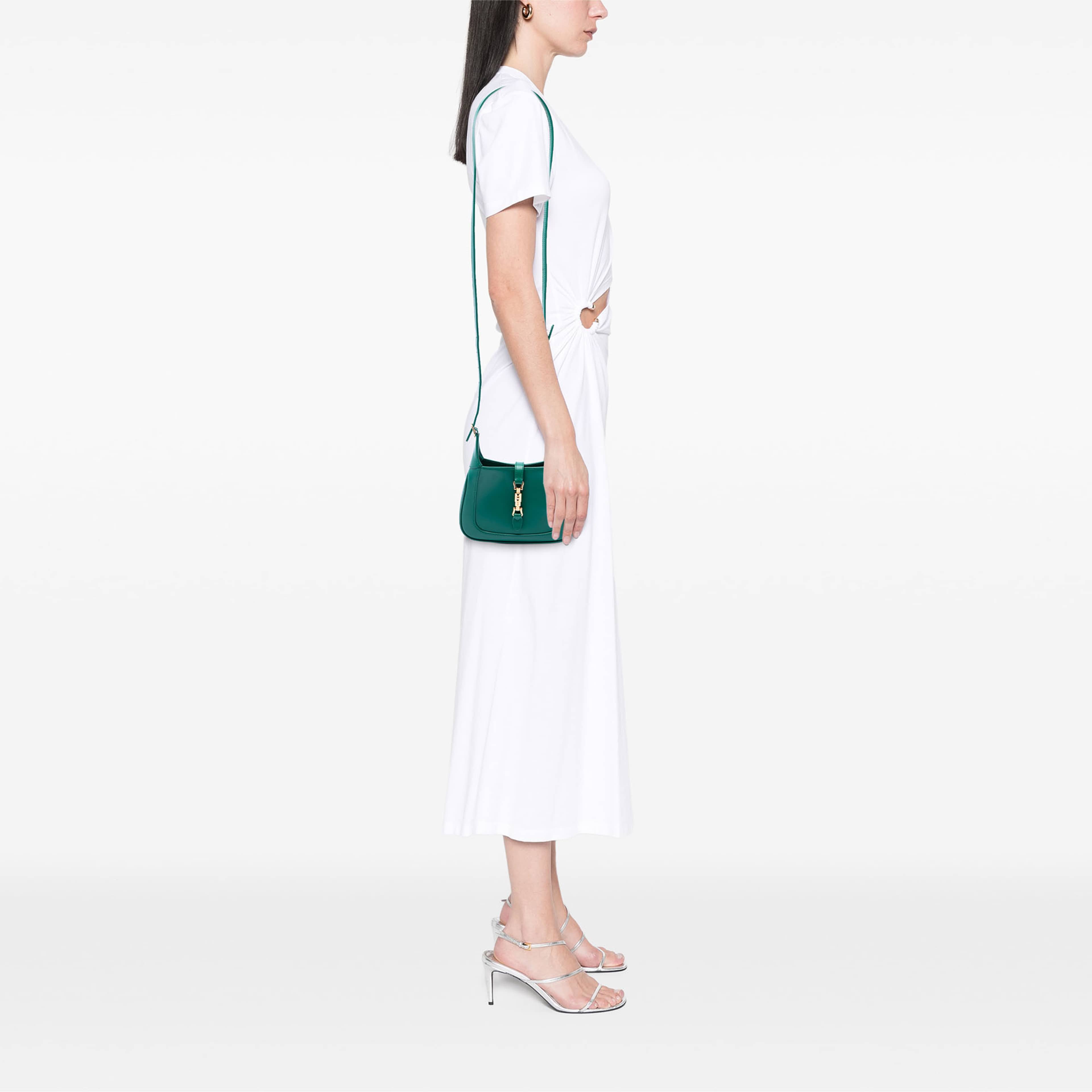 Gucci Mini Calfskin Jackie 1961 Crossbody, från Luxclusif, i färgen grön. Klicka för att öppna bilden i stort format
