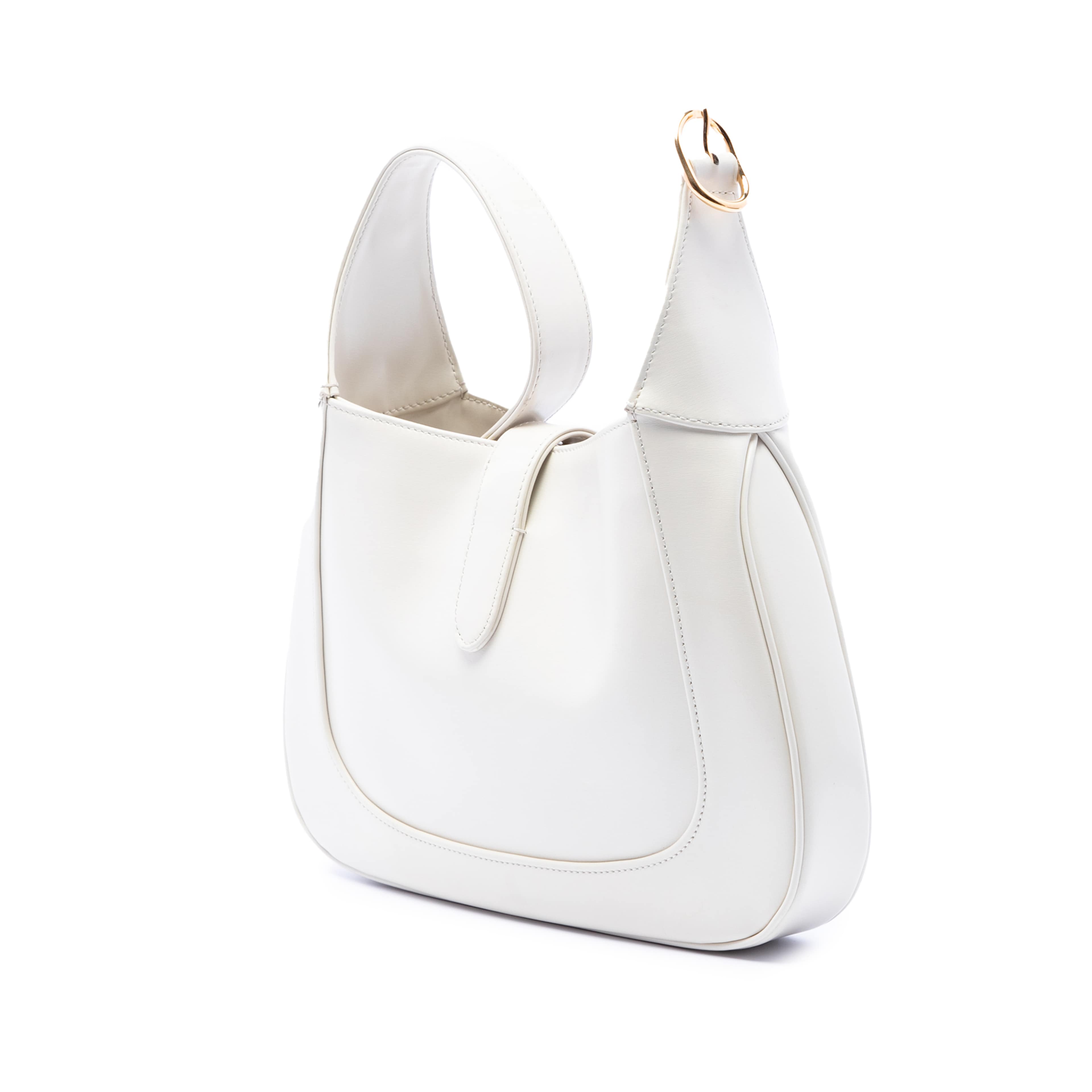 Gucci Small Calfskin Jackie 1961 Crossbody, från Luxclusif, i färgen pearl. Klicka för att öppna bilden i stort format