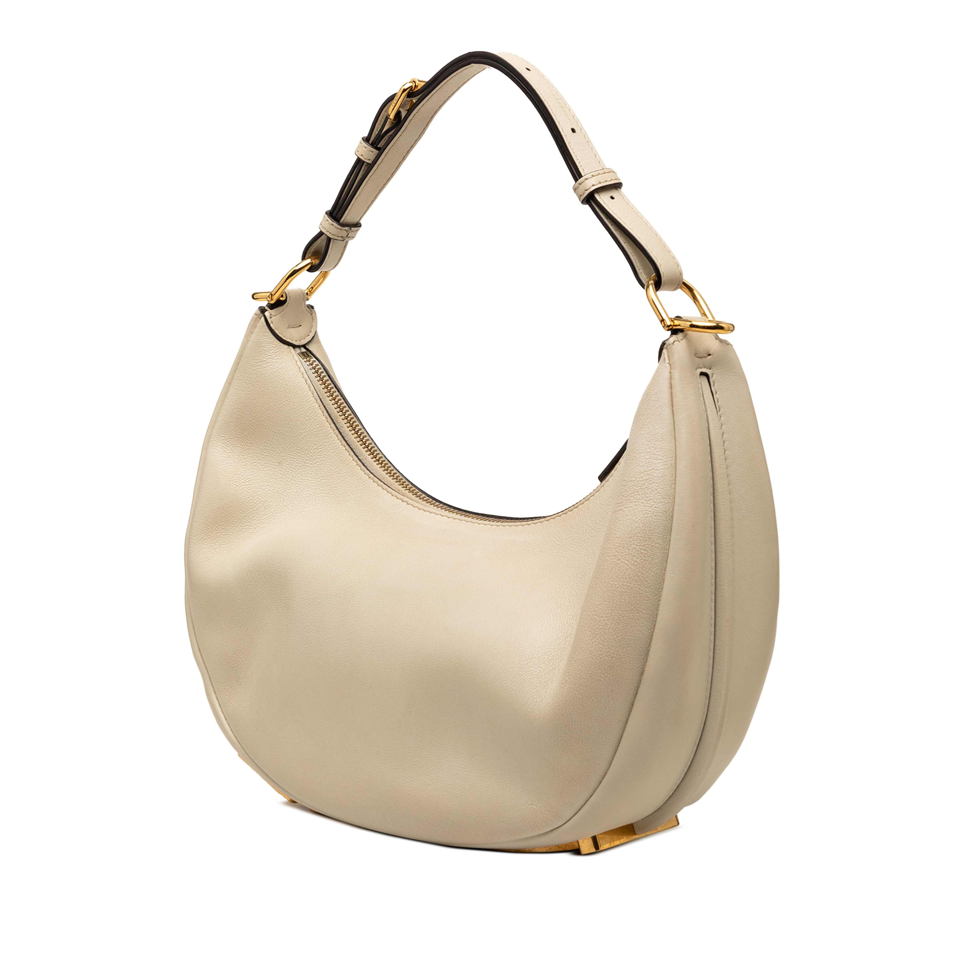 Fendi Small Leather Fendigraphy Hobo, från Luxclusif, i färgen light beige. Klicka för att öppna bilden i stort format