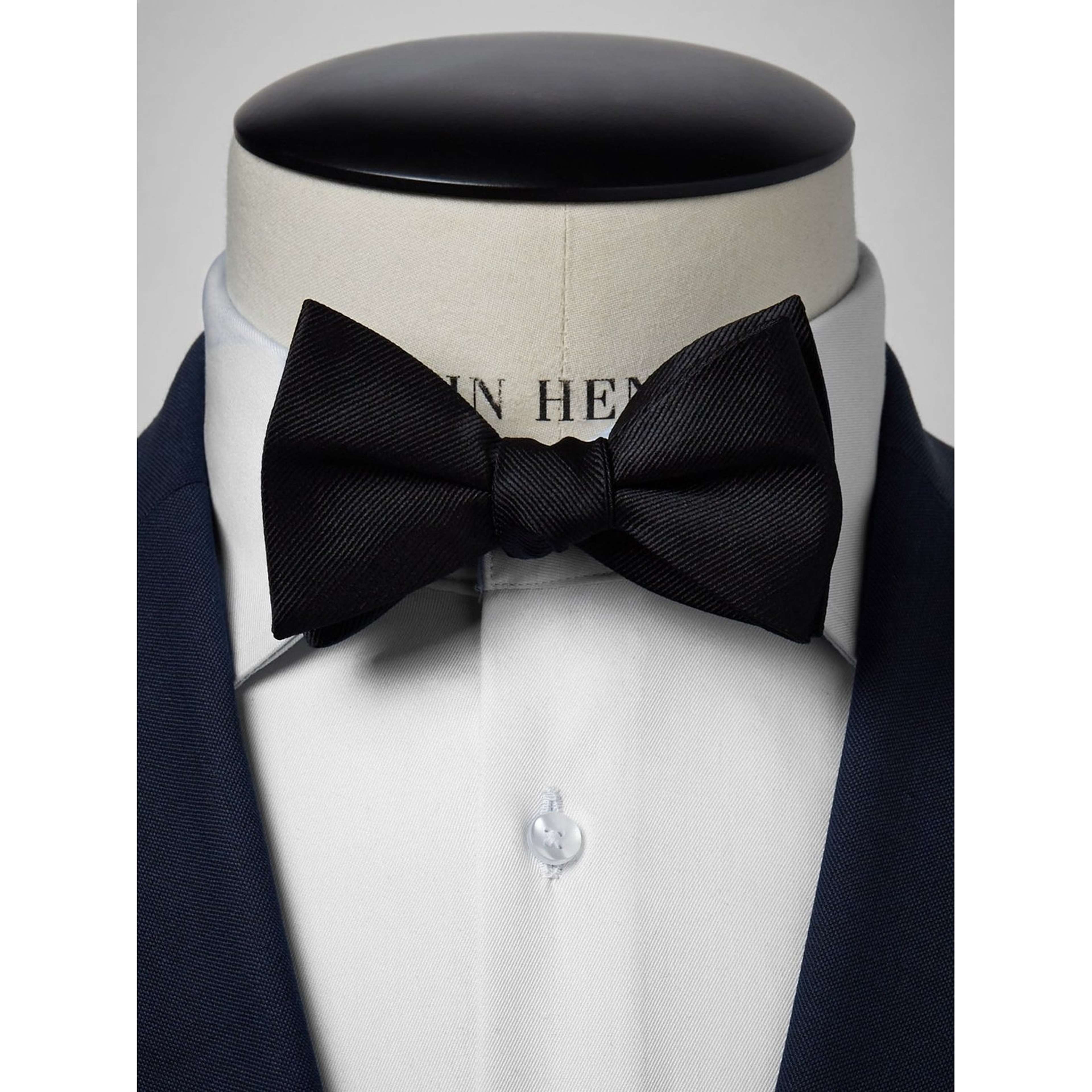 Bow Tie Plain Self Tied