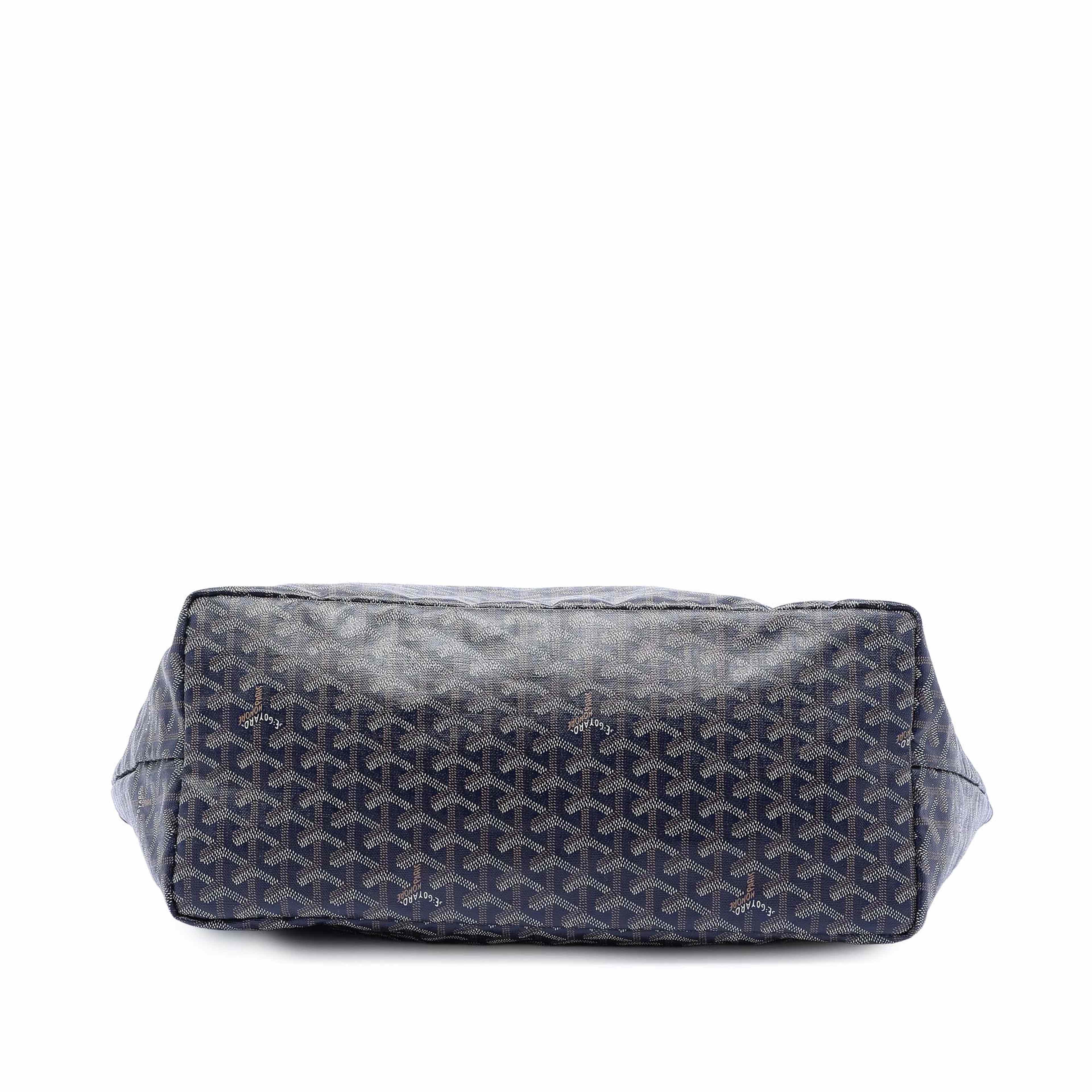 Goyard Goyardine Saint Louis Gm, från Luxclusif, i färgen navy. Klicka för att öppna bilden i stort format