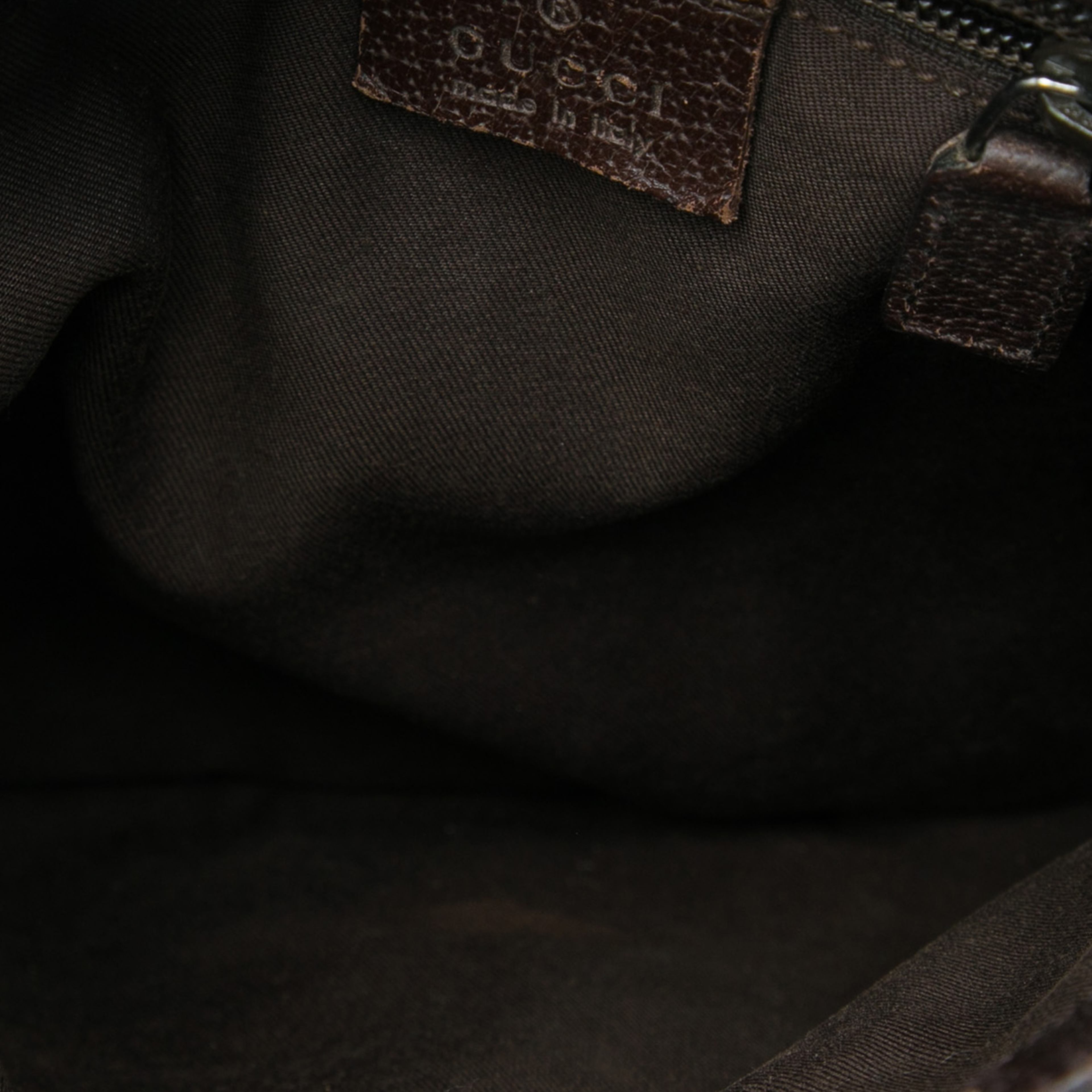Gucci Gg Canvas Web Crossbody, från Luxclusif, i färgen beige. Klicka för att öppna bilden i stort format