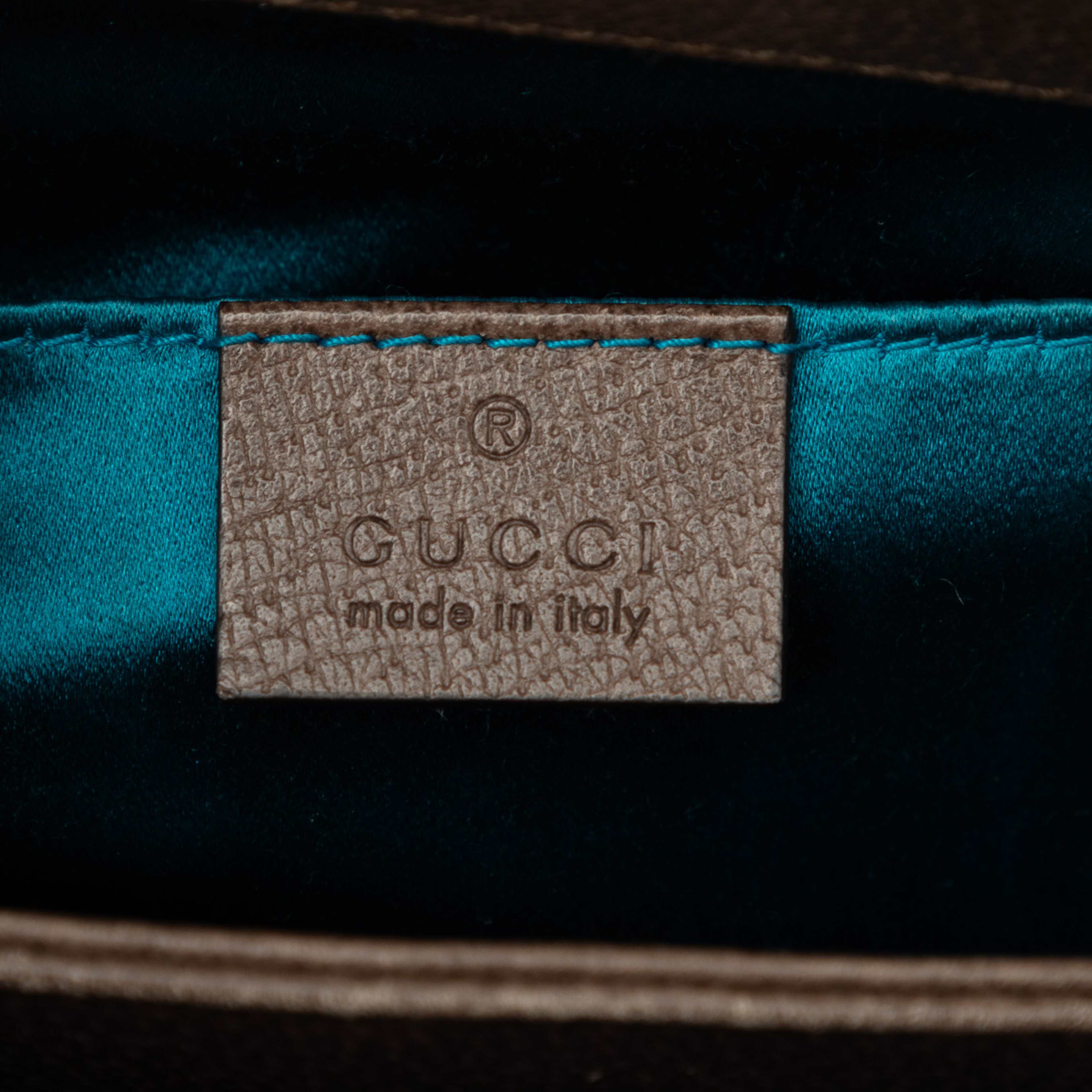 Gucci Small Gg Supreme Web Ophidia Chain Crossbody, från Luxclusif, i färgen beige. Klicka för att öppna bilden i stort format