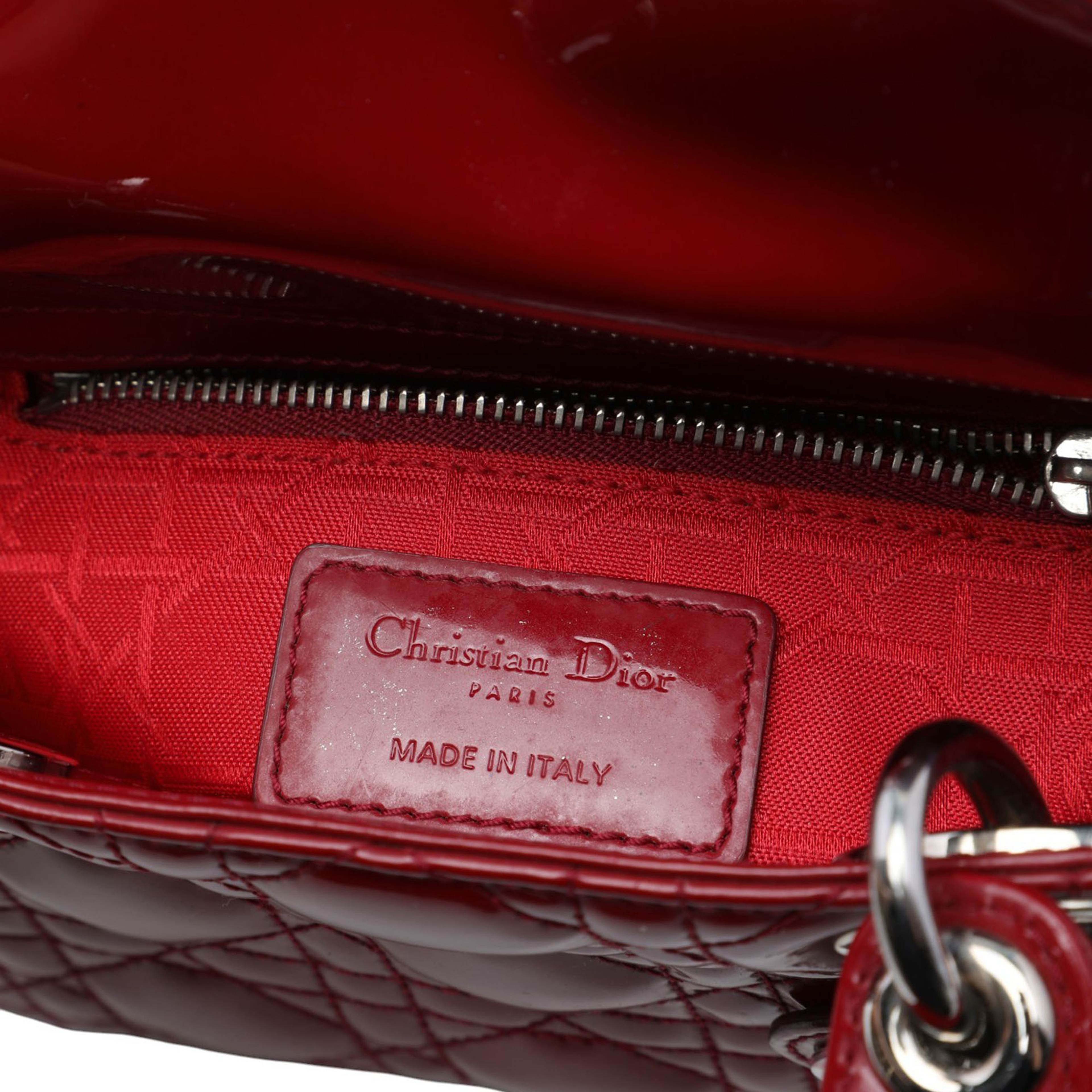 Dior Mini Patent Cannage Lady Dior, från Luxclusif, i färgen röd. Klicka för att öppna bilden i stort format