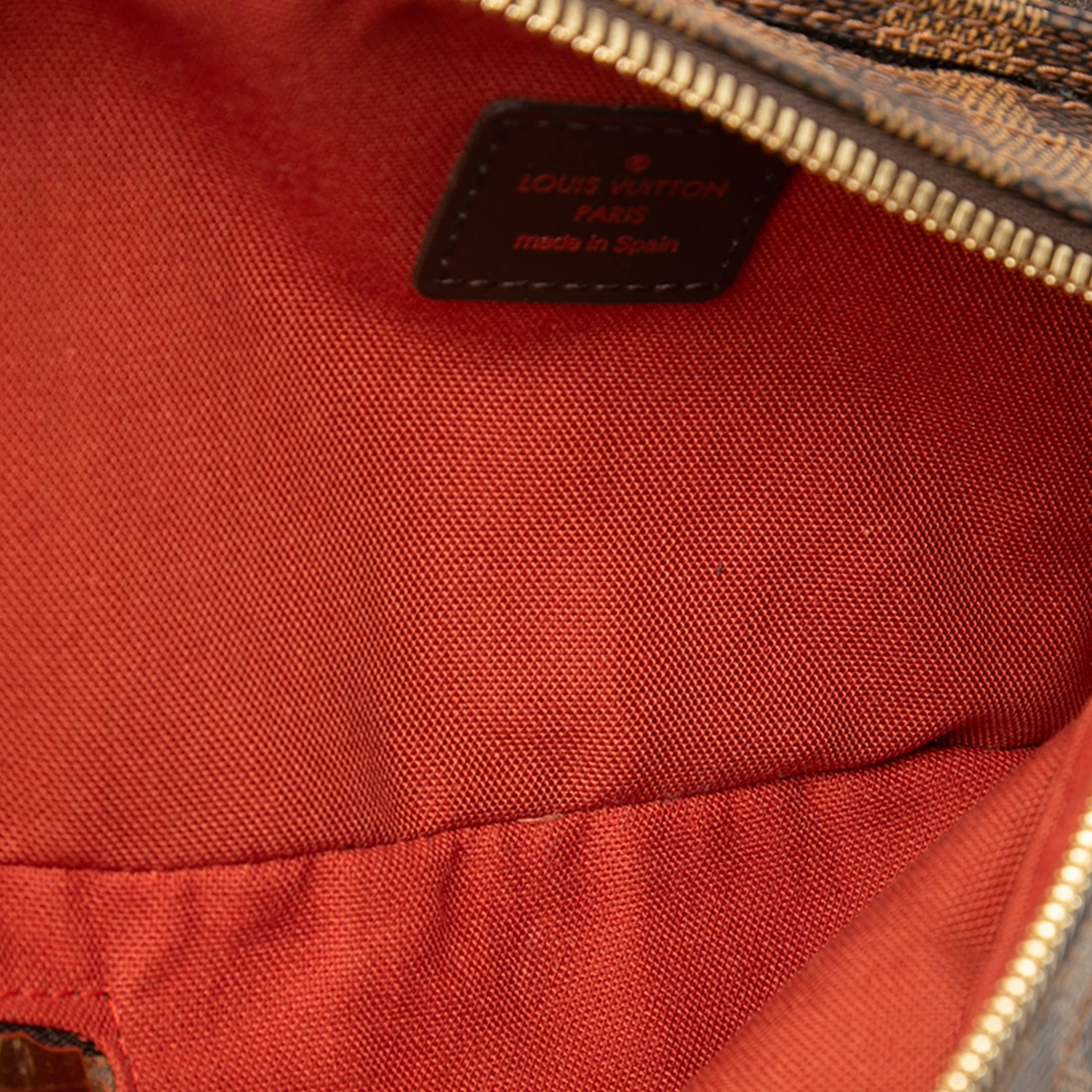 Louis Vuitton Damier Ebene Geronimos, från Luxclusif, i färgen brun. Klicka för att öppna bilden i stort format