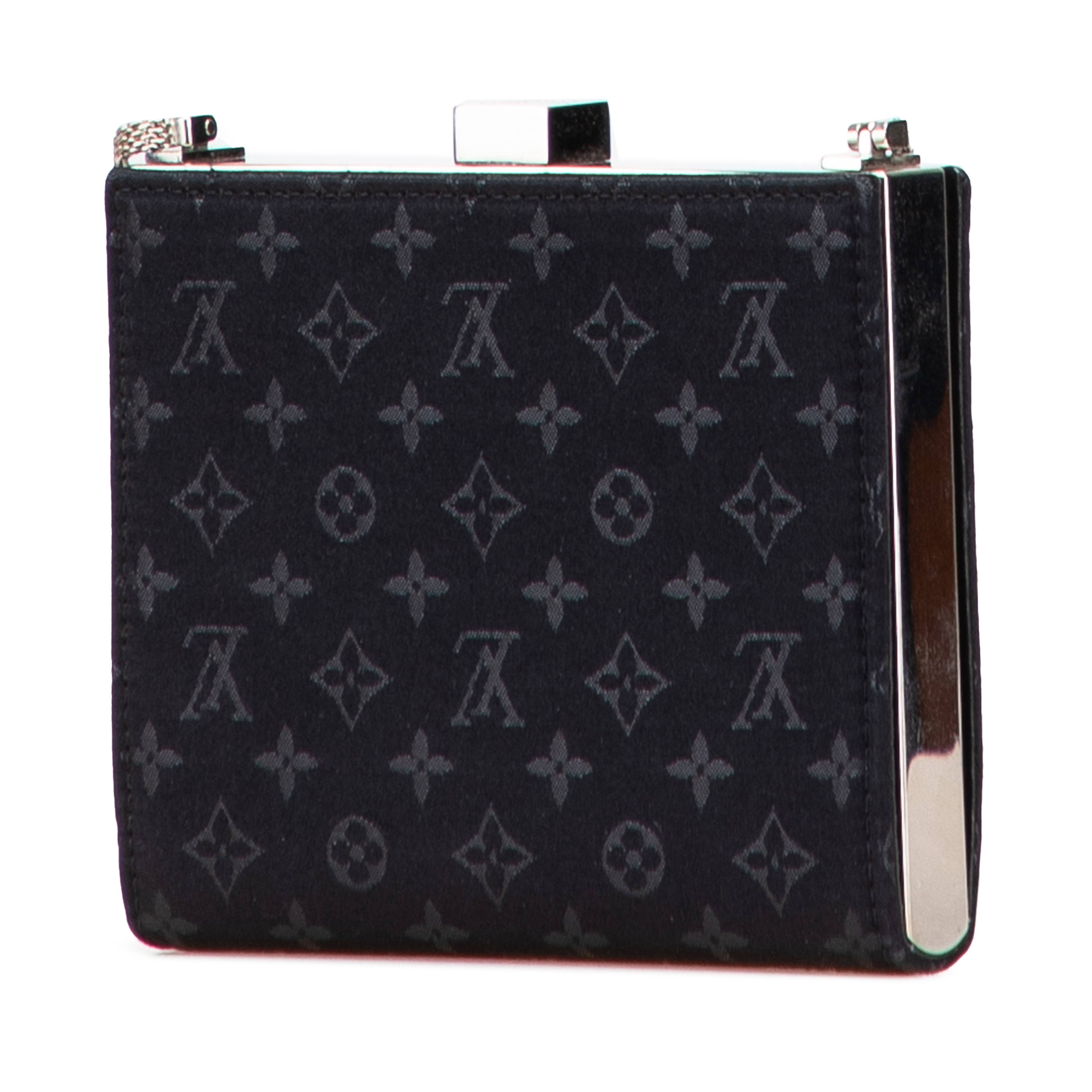 Louis Vuitton Monogram Satin Mini Ange, från Luxclusif, i färgen black. Klicka för att öppna bilden i stort format