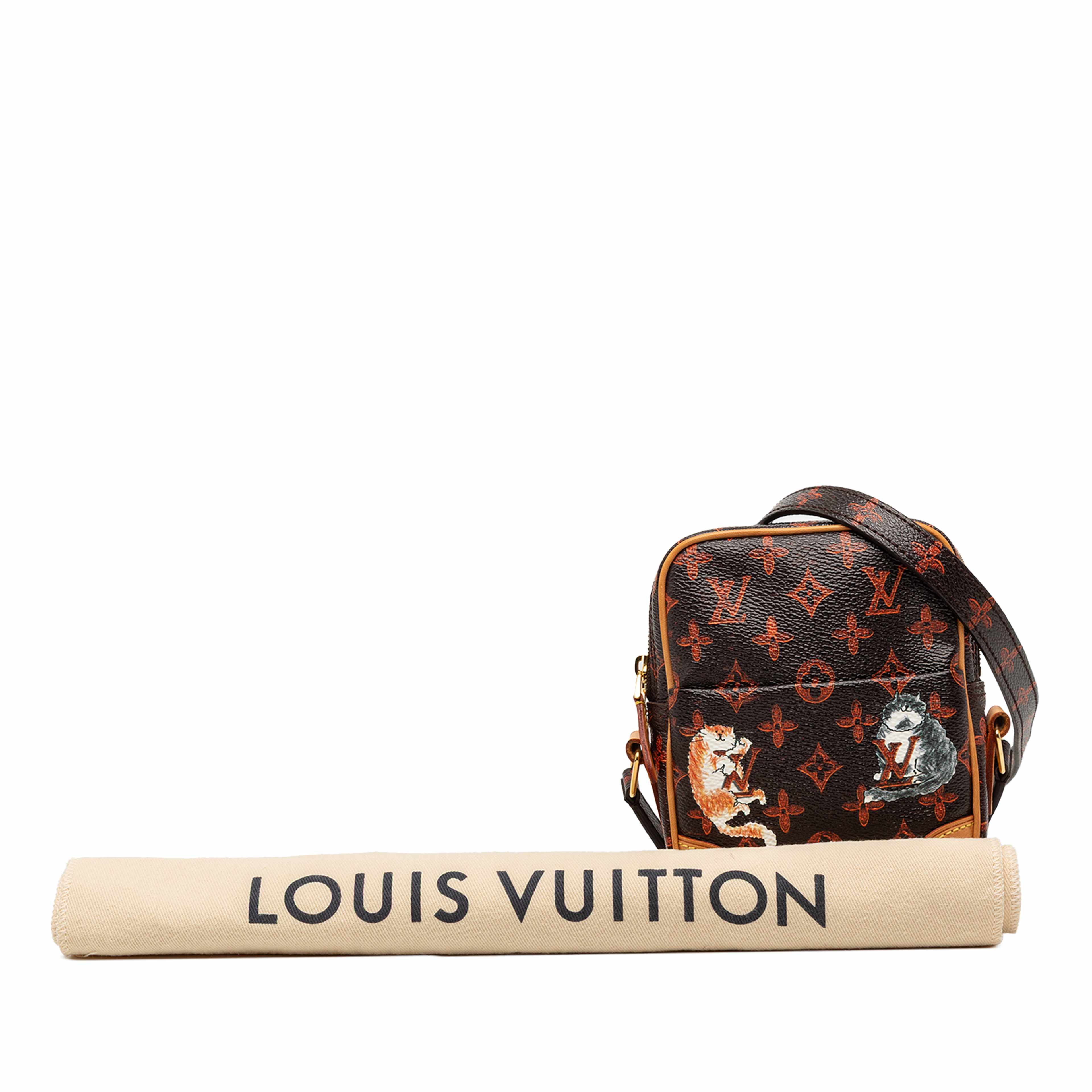 Louis Vuitton Grace Coddington Catogram Paname Pm, från Luxclusif, i färgen brun. Klicka för att öppna bilden i stort format