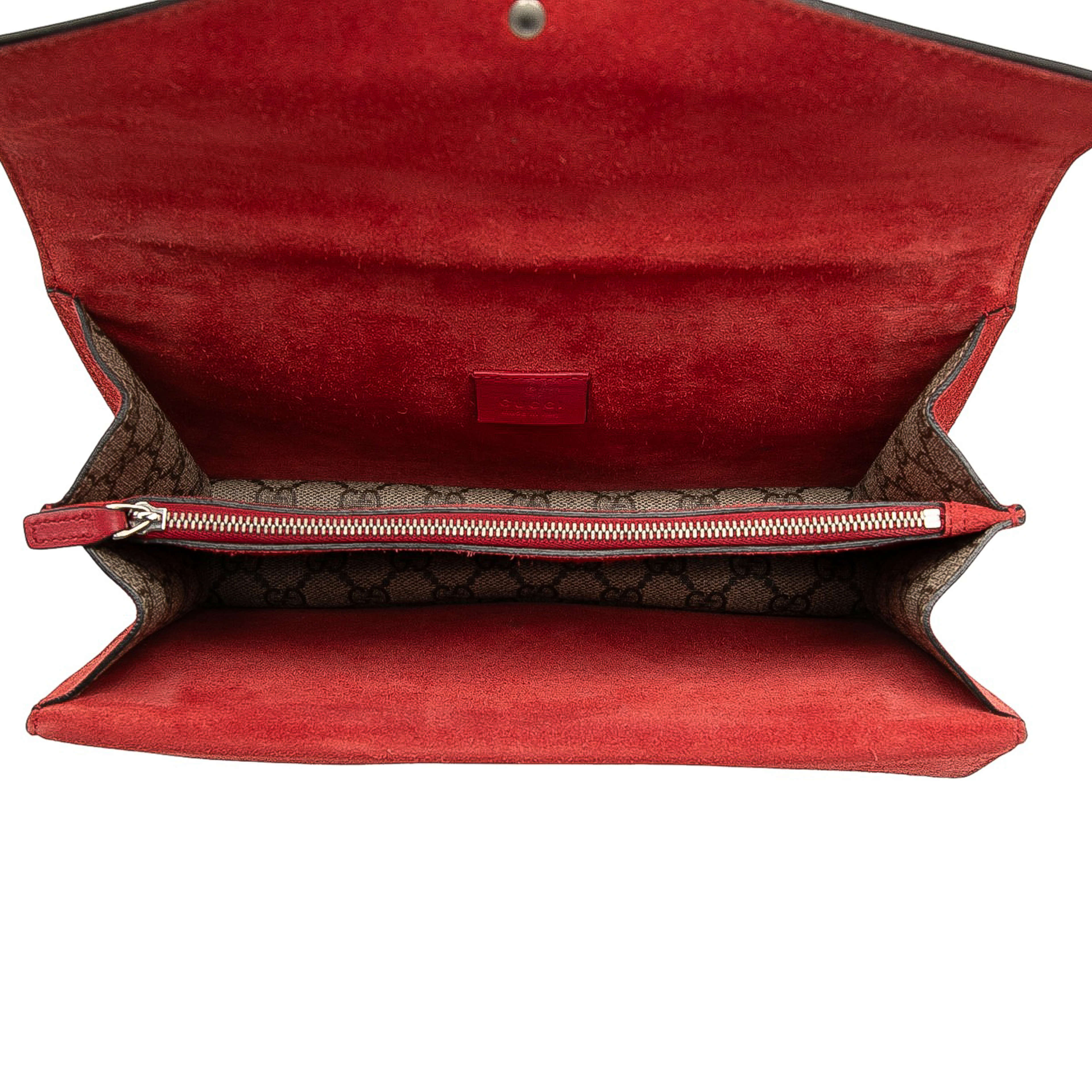 Gucci Medium Gg Supreme Dionysus Shoulder Bag, från Luxclusif, i färgen beige. Klicka för att öppna bilden i stort format