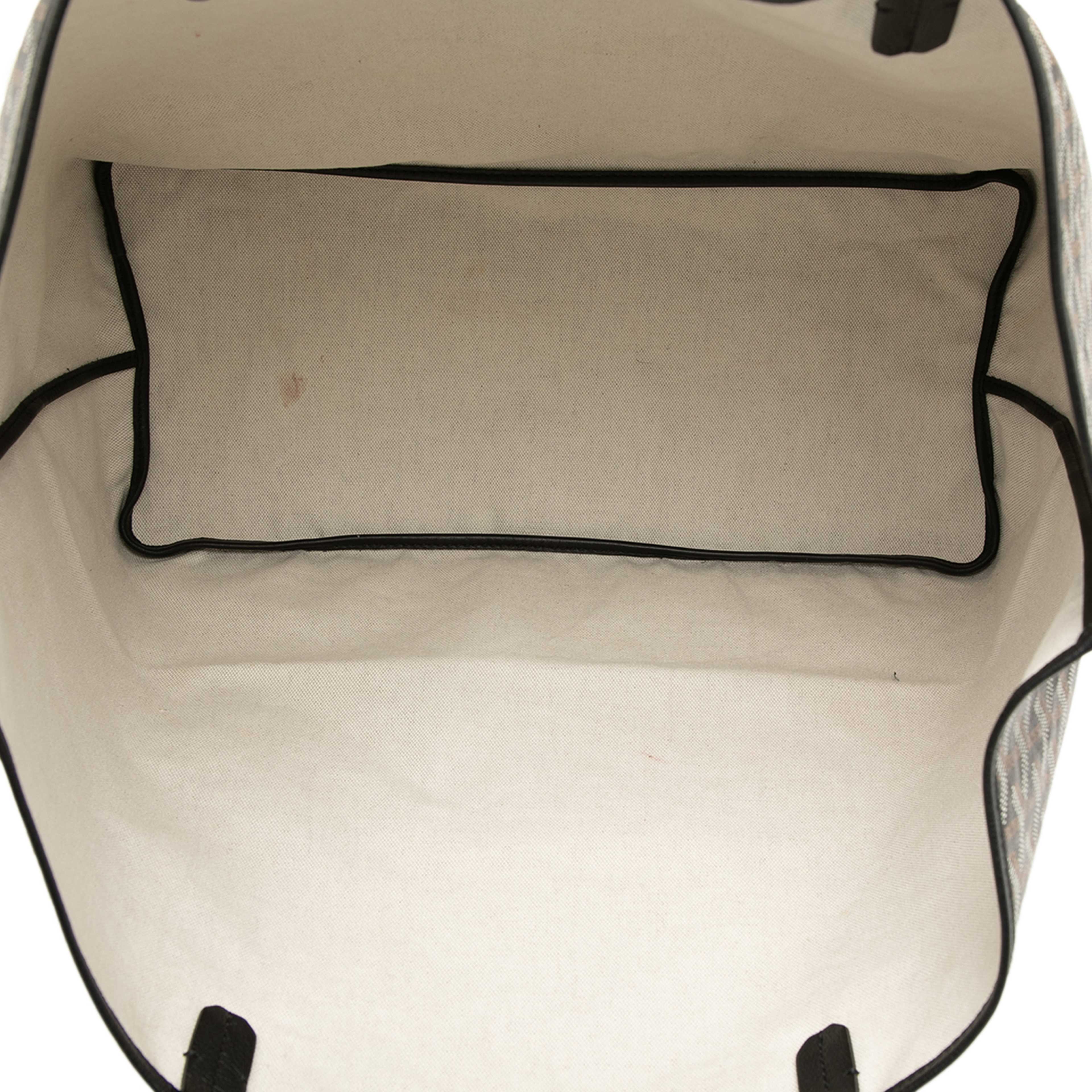 Goyard Goyardine Saint Louis Gm, från Luxclusif, i färgen black. Klicka för att öppna bilden i stort format