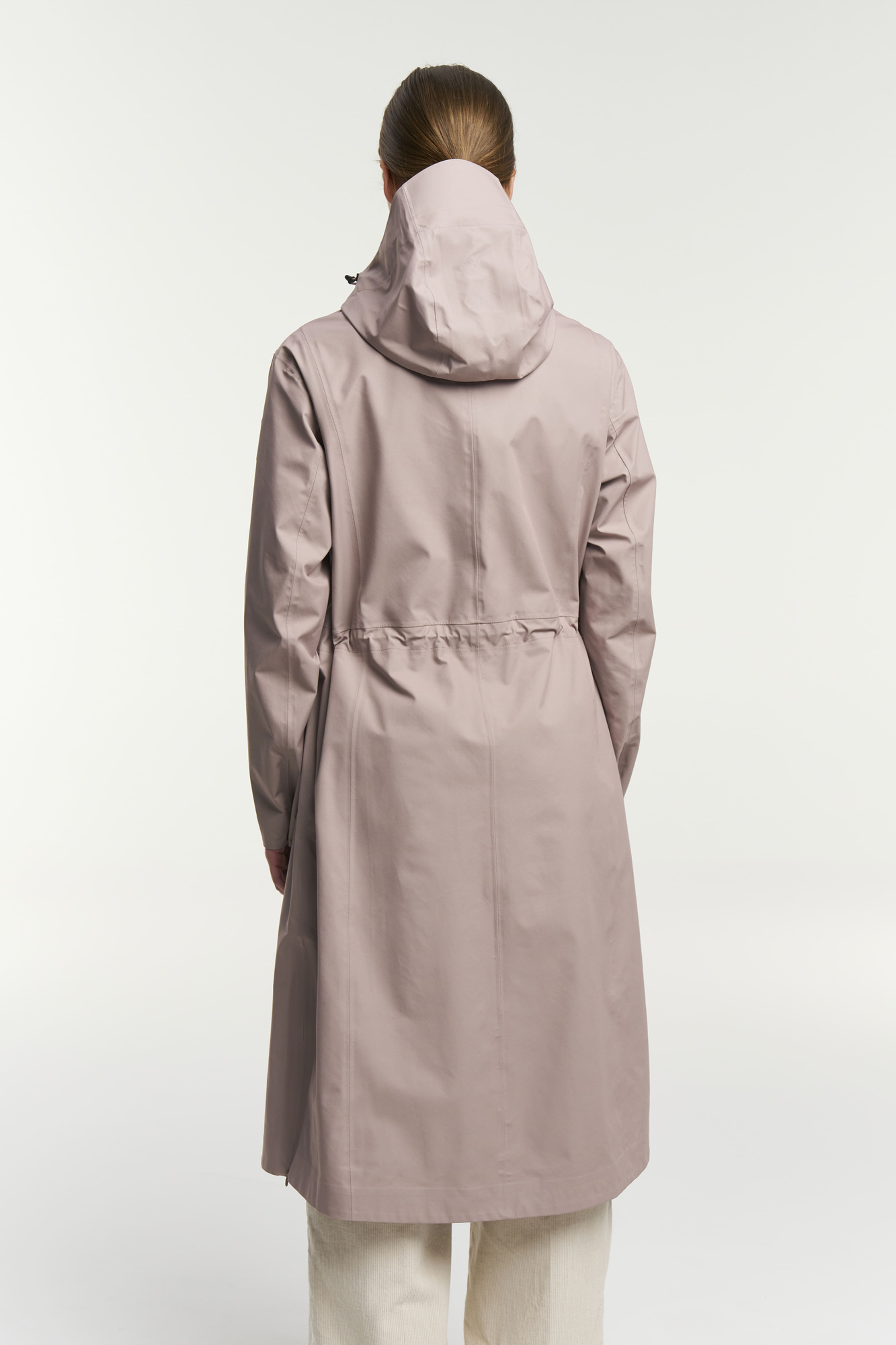 Maxi Parka Women, från Tenson, i färgen sand. Klicka för att öppna bilden i stort format