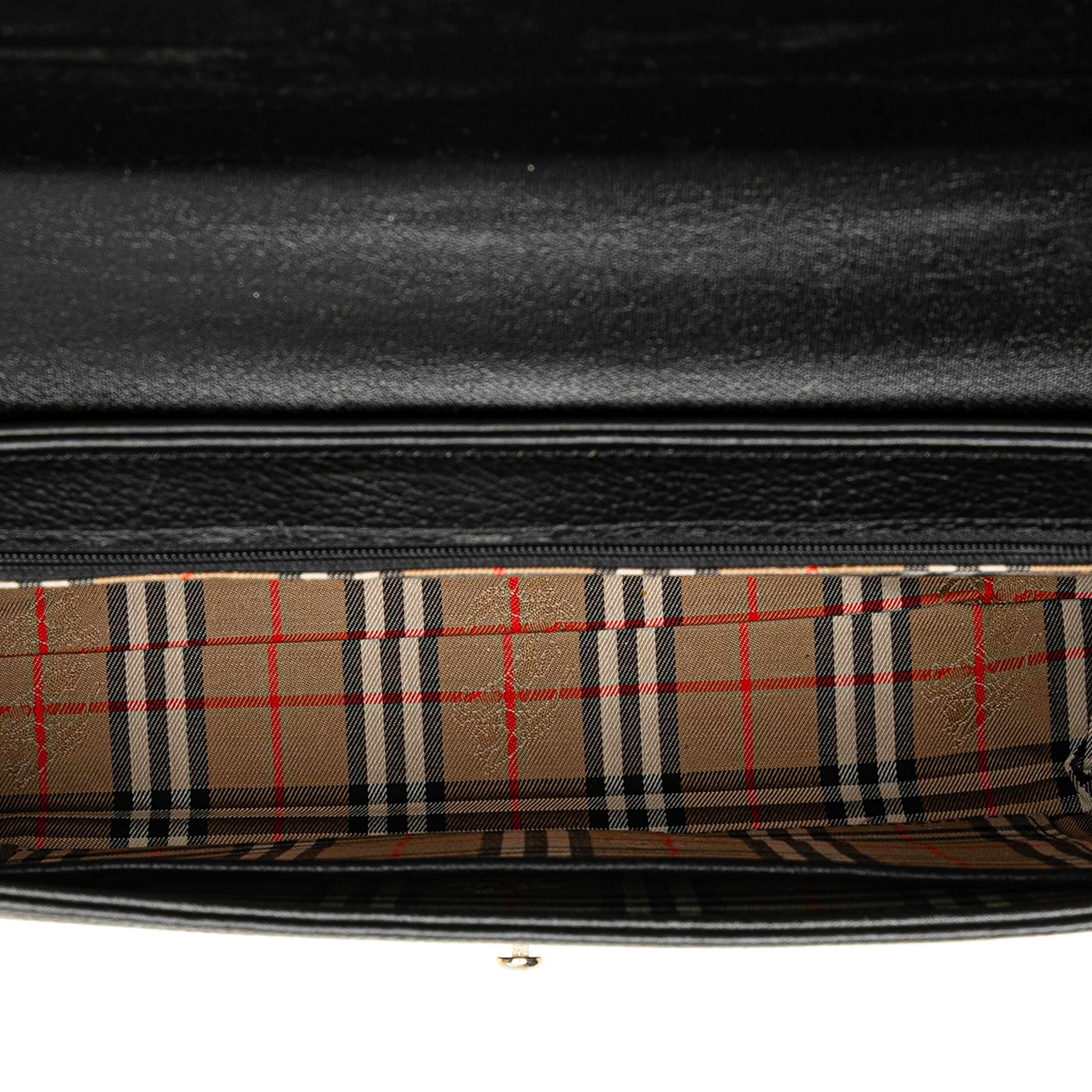 Burberry Leather Handbag, från Luxclusif, i färgen black. Klicka för att öppna bilden i stort format