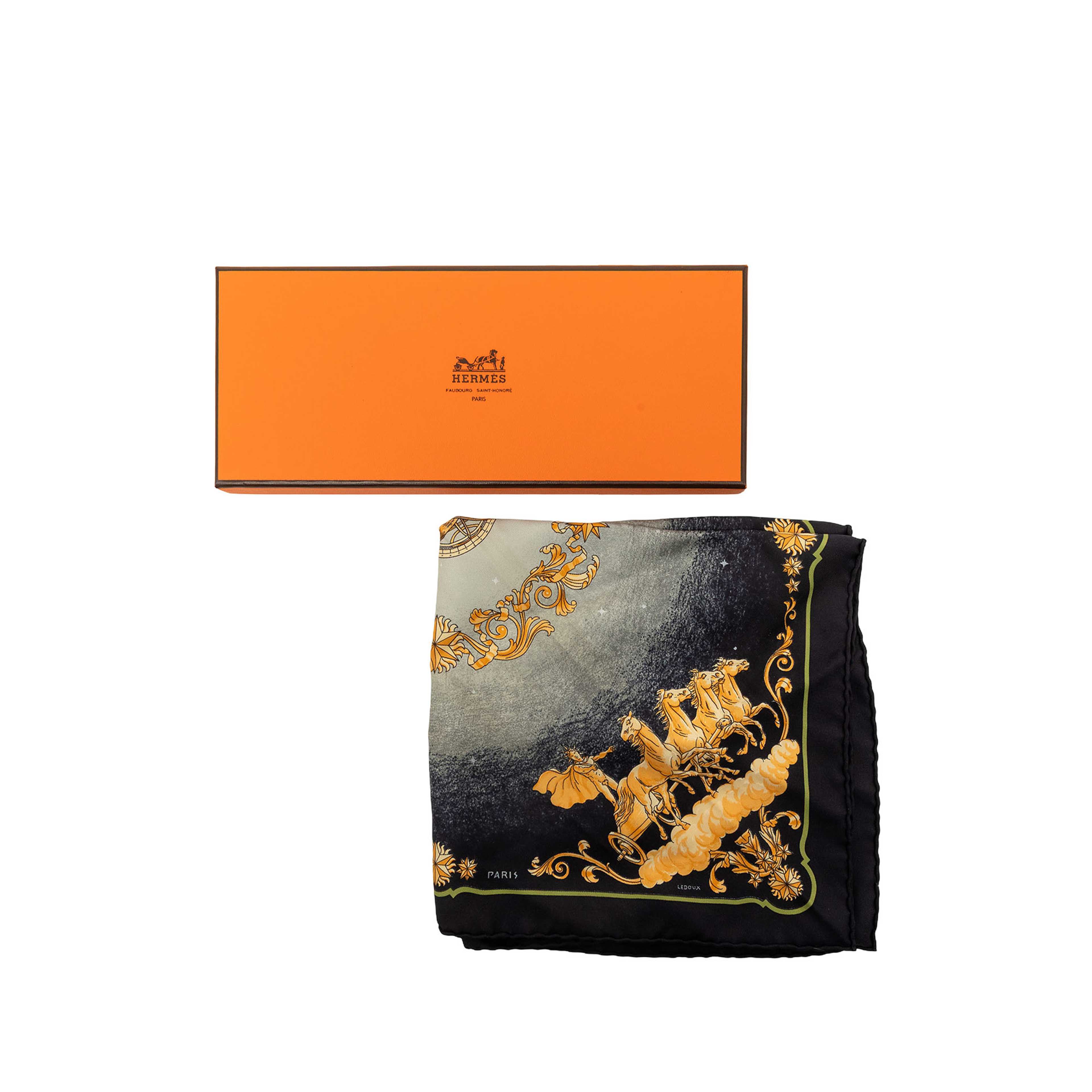 Hermès Cosmos Square Silk Handkerchief, från Luxclusif, i färgen svart. Klicka för att öppna bilden i stort format