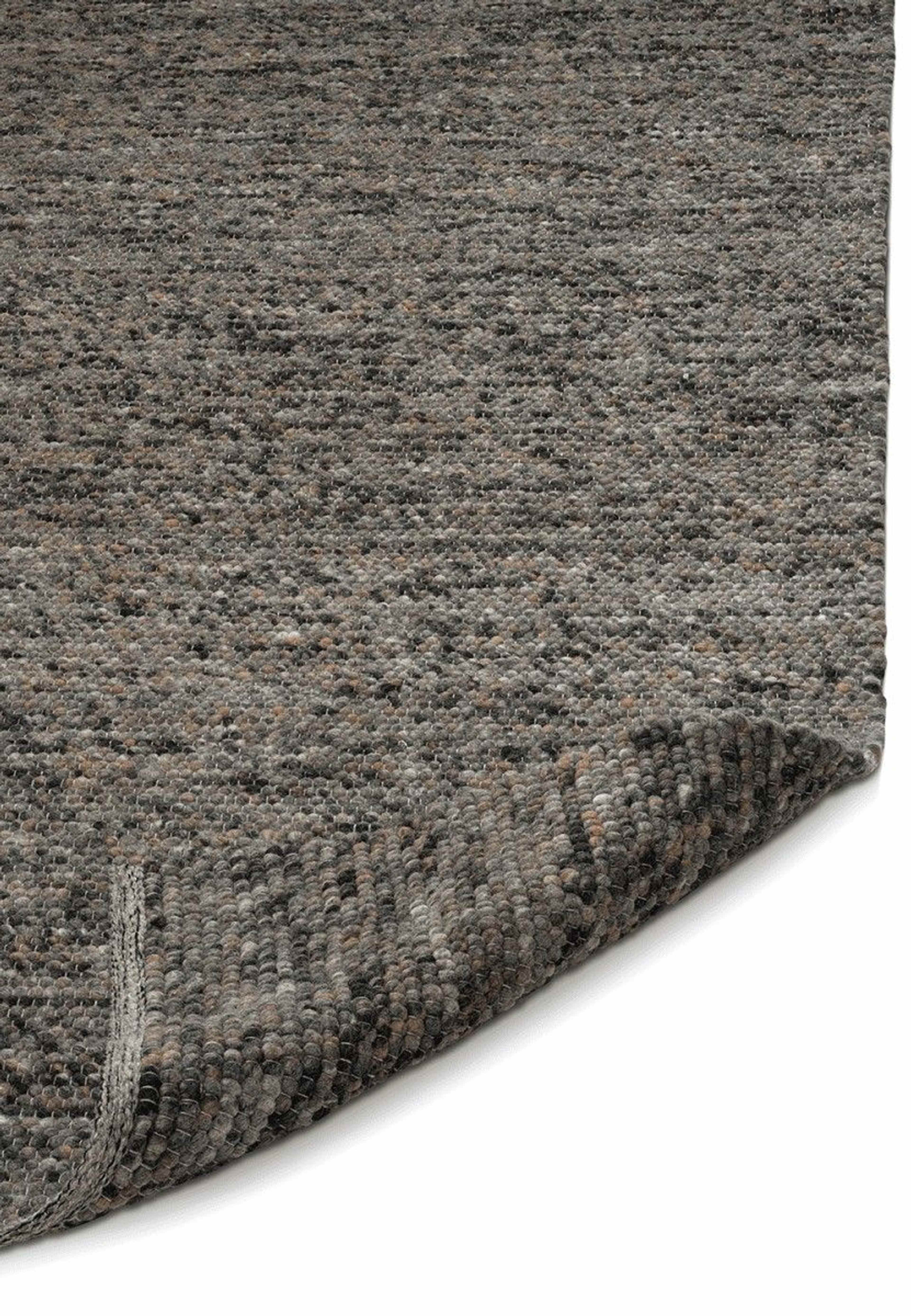 Ullmatta Merino 170x230cm, från Classic Collection, i färgen grey melange. Klicka för att öppna bilden i stort format