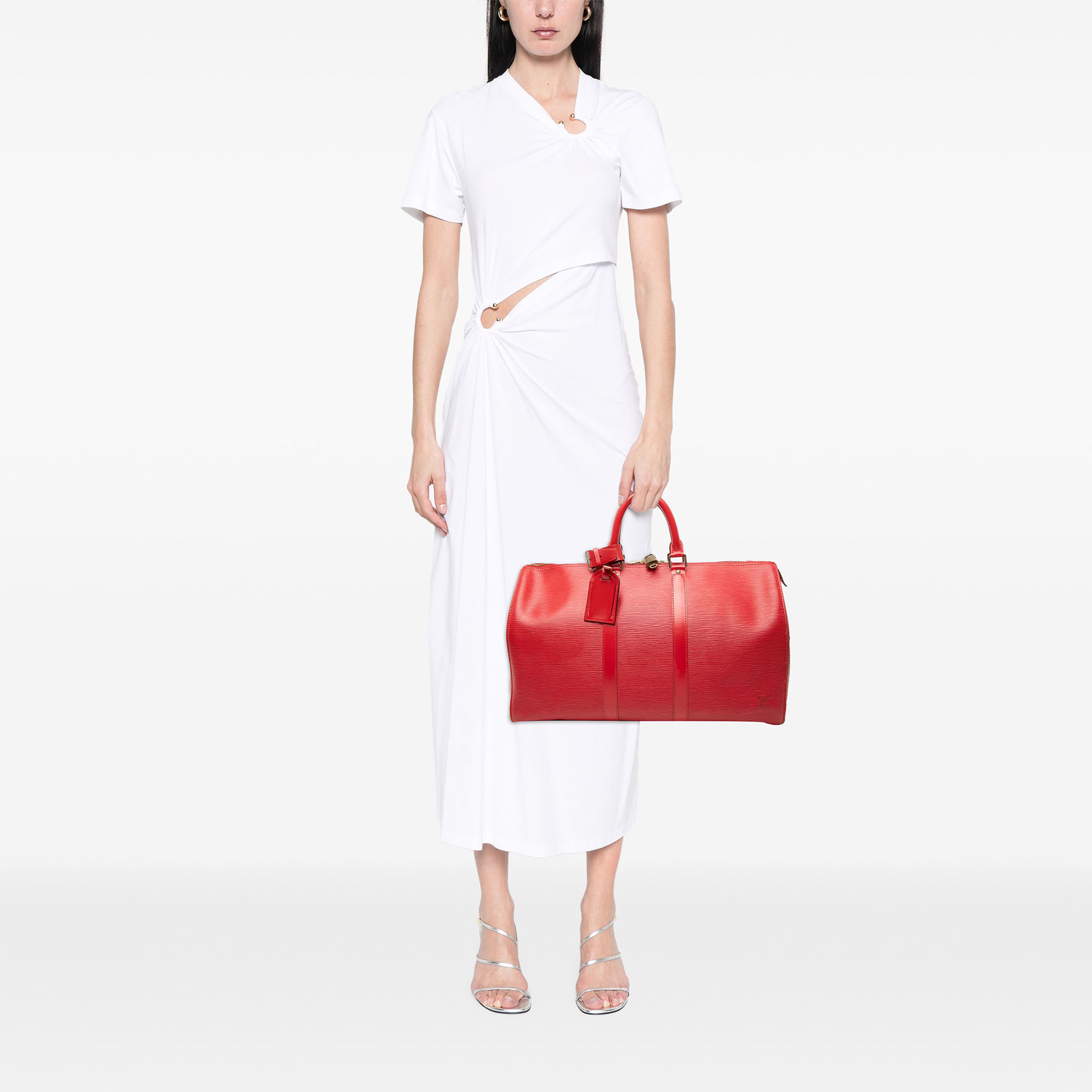 Louis Vuitton Epi Keepall 45, från Luxclusif, i färgen röd. Klicka för att öppna bilden i stort format