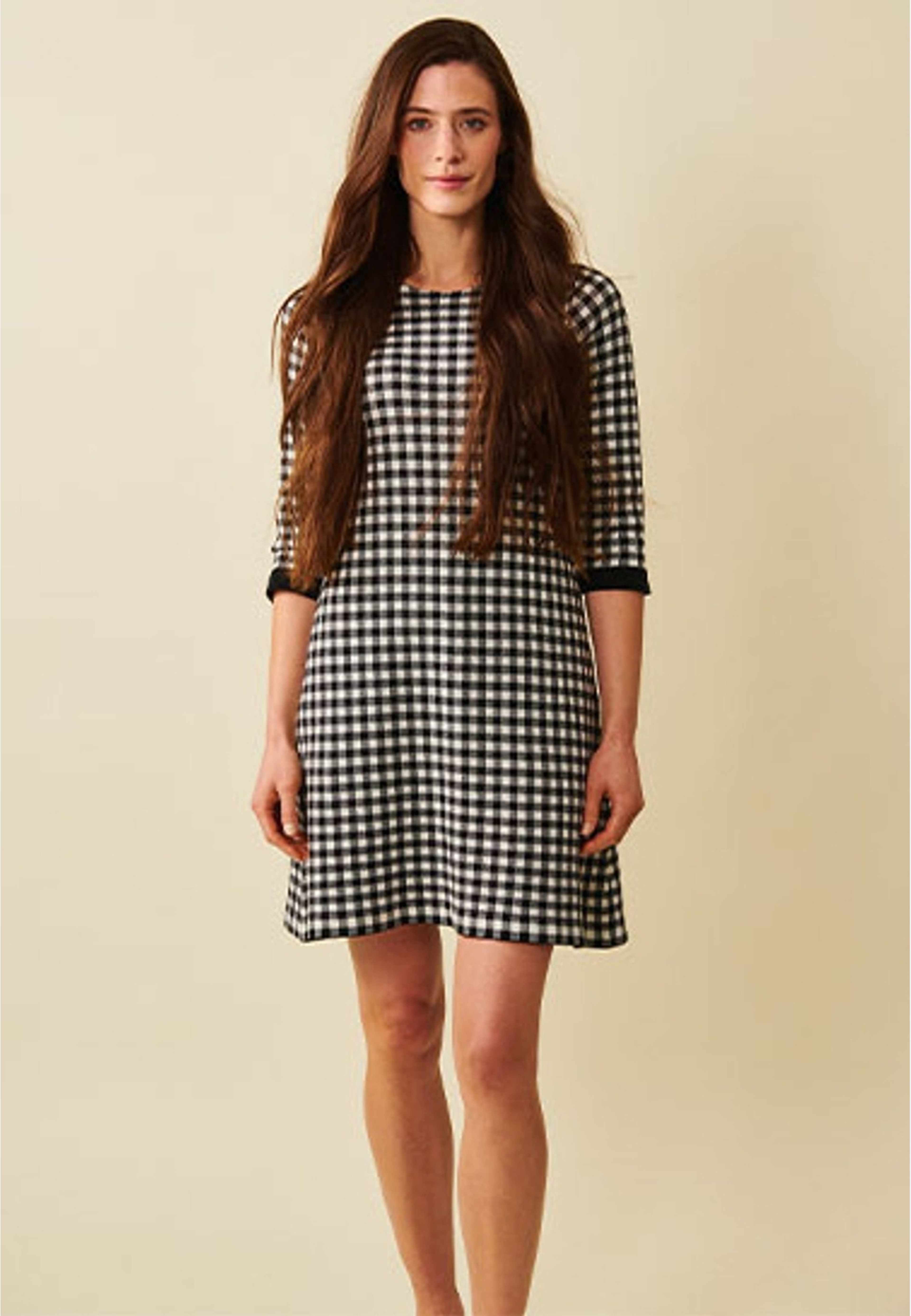 Romita Dress, från Jumperfabriken, i färgen black. Klicka för att öppna bilden i stort format