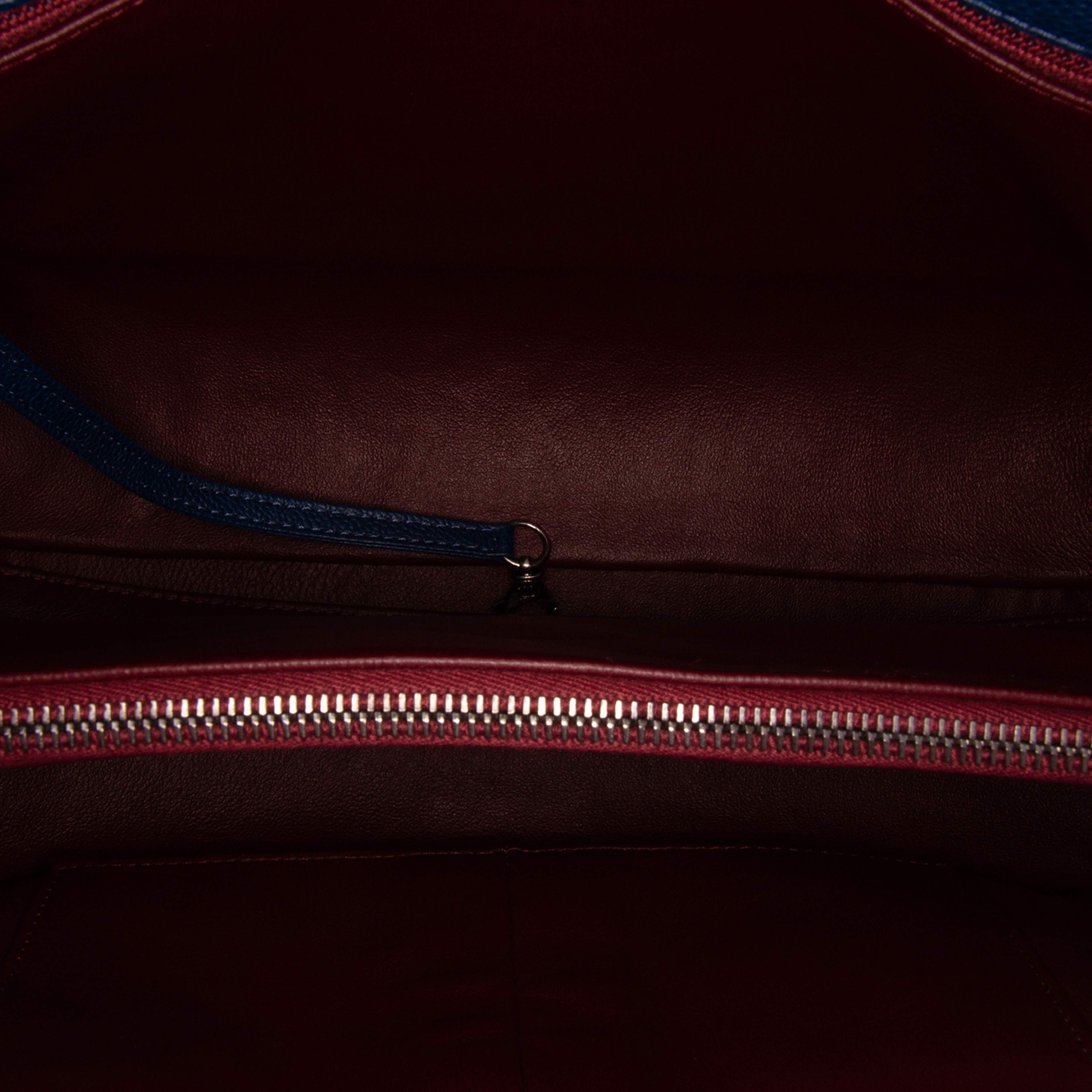 Chanel Large Caviar And Tweed Coco Break Shopping Tote, från Luxclusif, i färgen dark blue. Klicka för att öppna bilden i stort format