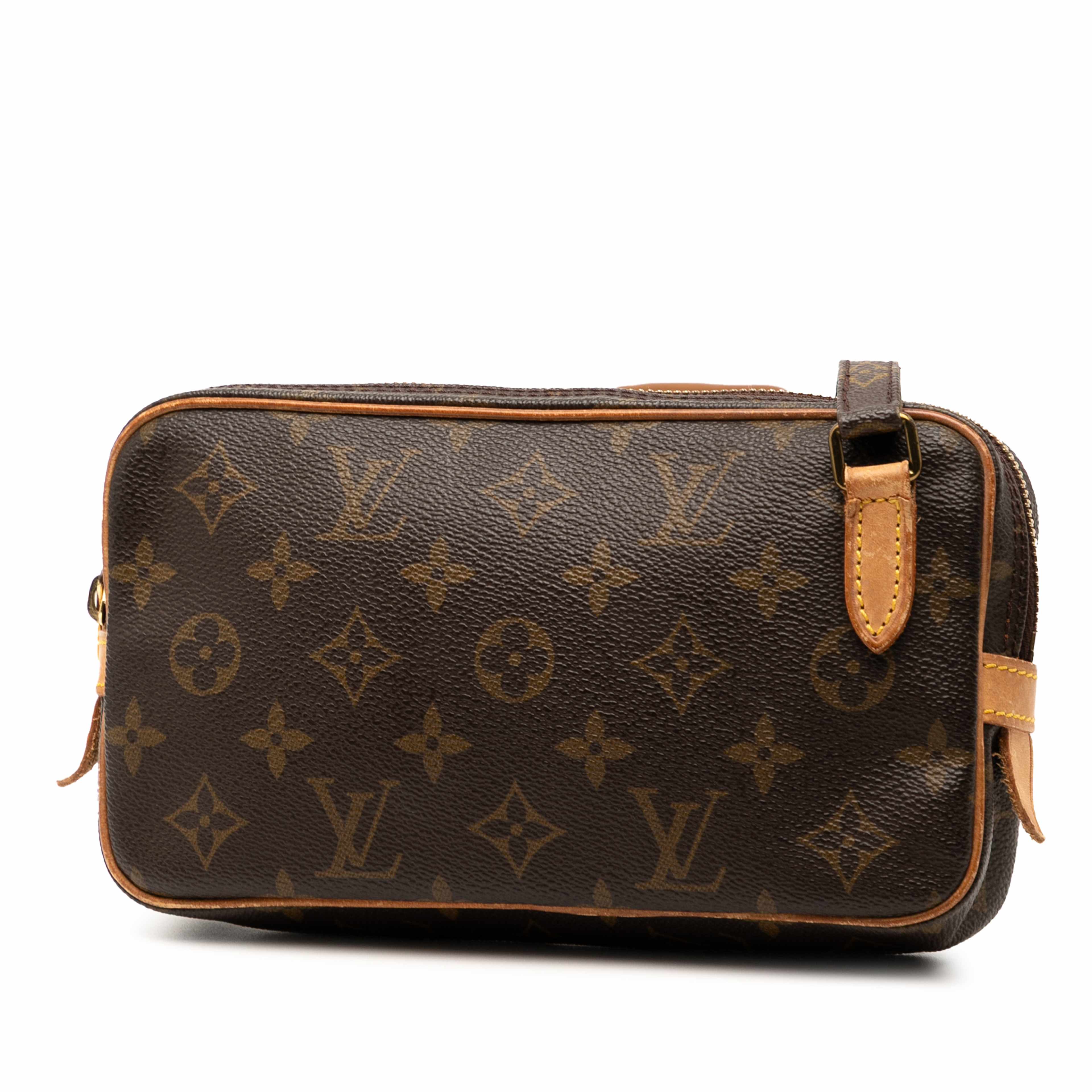 Louis Vuitton Monogram Pochette Marly Bandouliere, från Luxclusif, i färgen brown. Klicka för att öppna bilden i stort format